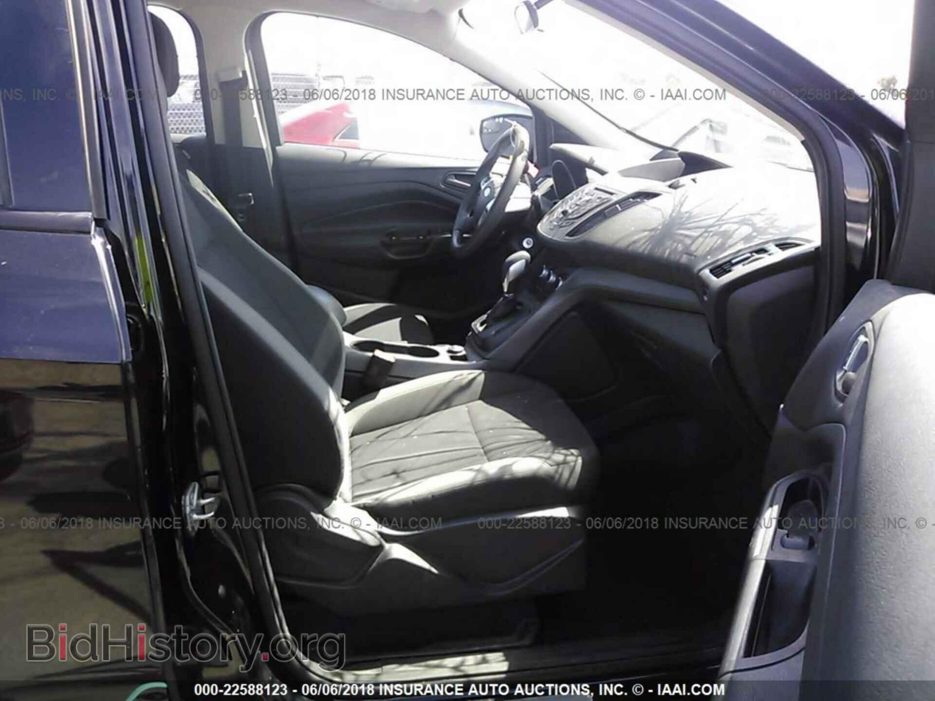 2014 Ford Escape - VIN: 1FMCU0F72EUD37657 - Photo 5