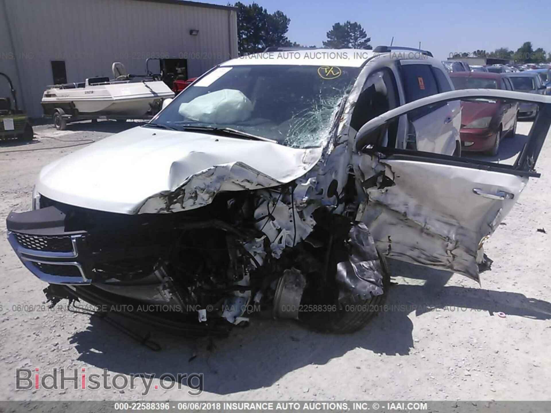 2016 Dodge Journey - VIN: 3C4PDCBB0GT164865 - Photo 2