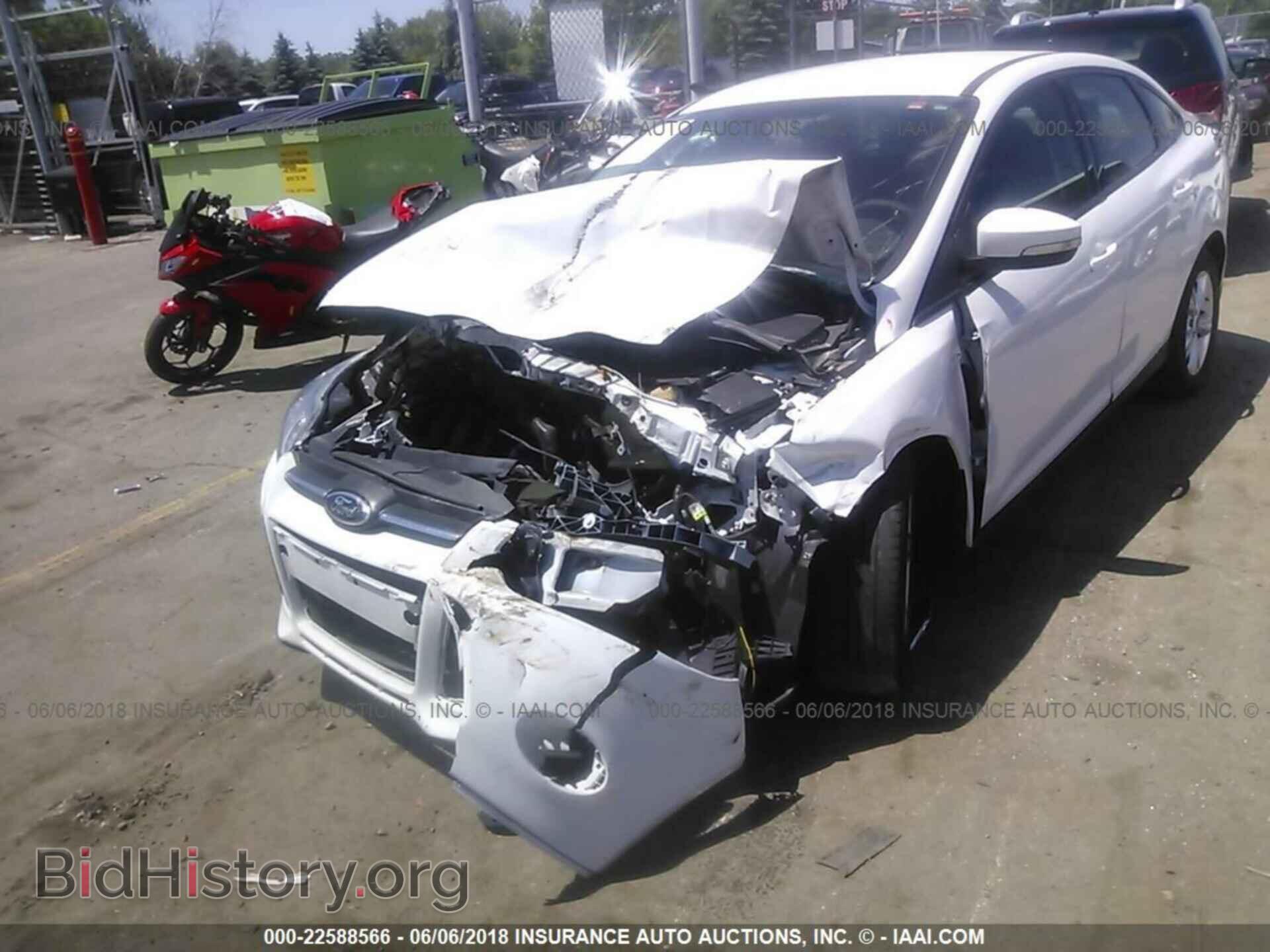 2014 Ford Focus - VIN: 1FADP3F26EL235683 - Photo 2