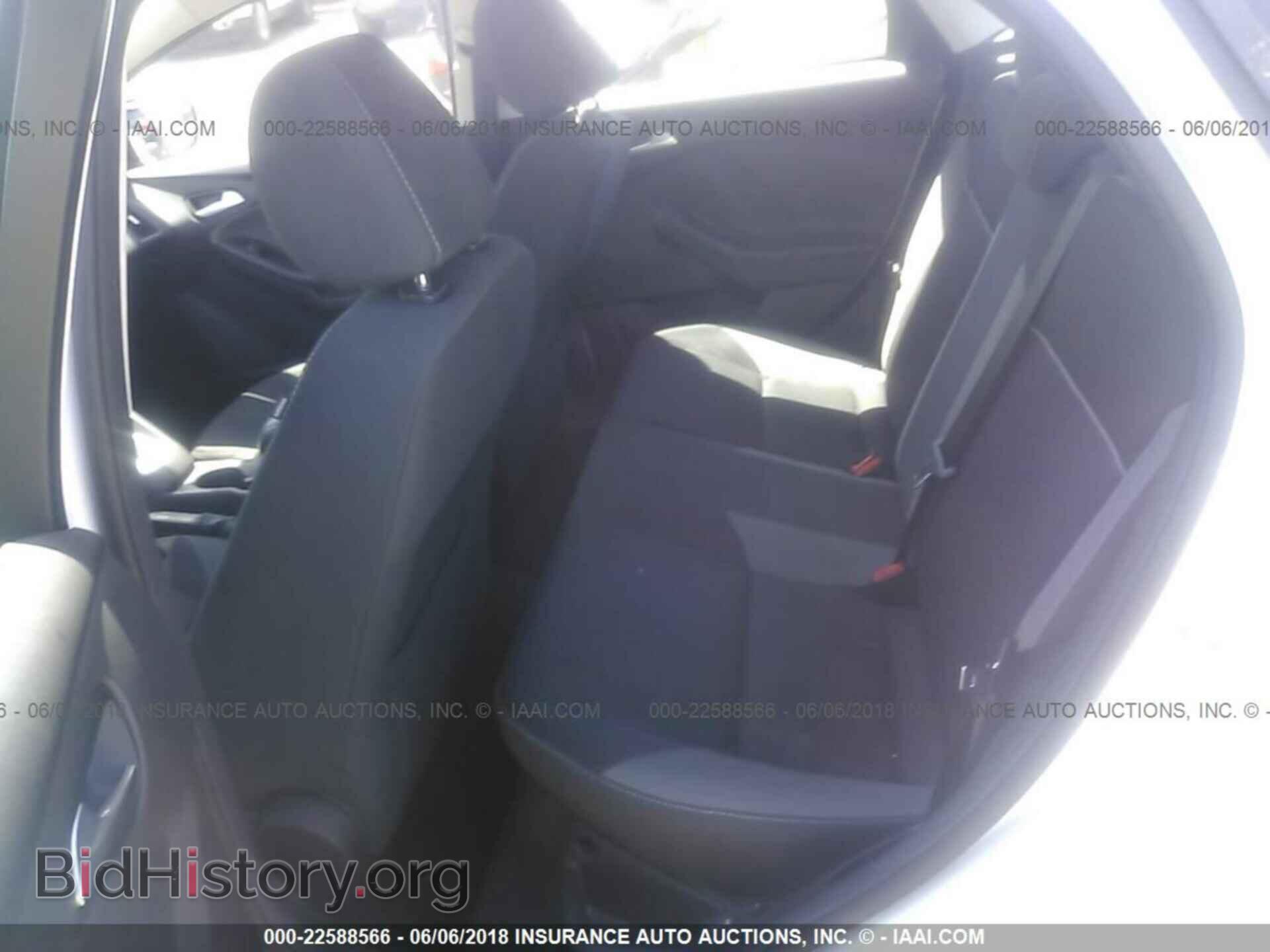 2014 Ford Focus - VIN: 1FADP3F26EL235683 - Photo 8