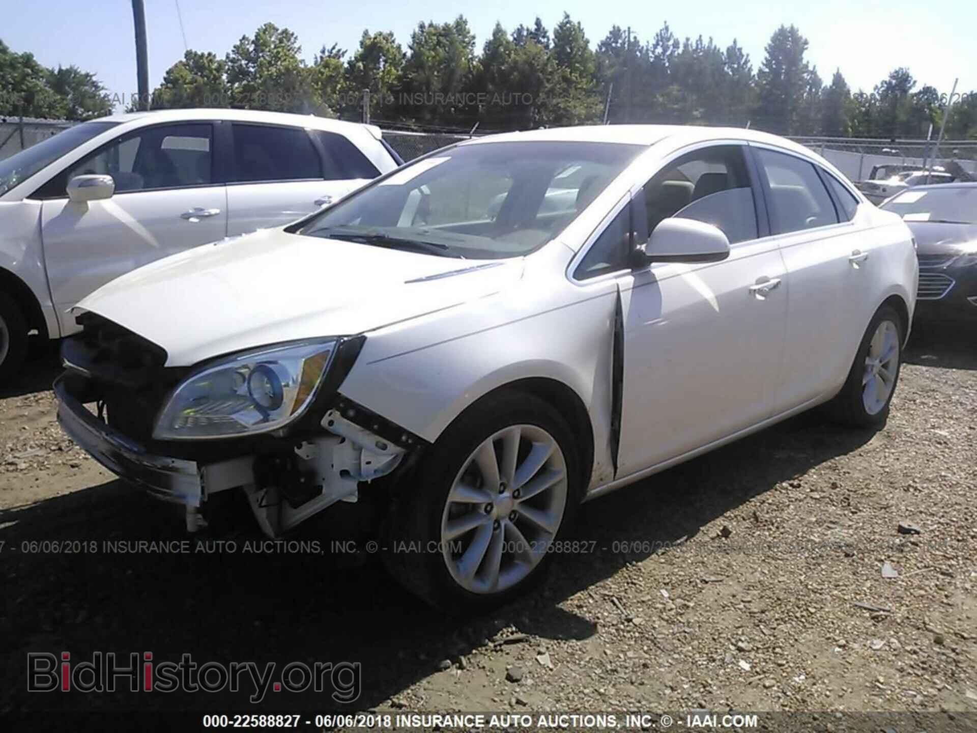 2012 Buick Verano - VIN: 1G4PP5SK1C4108335 - Фото 2