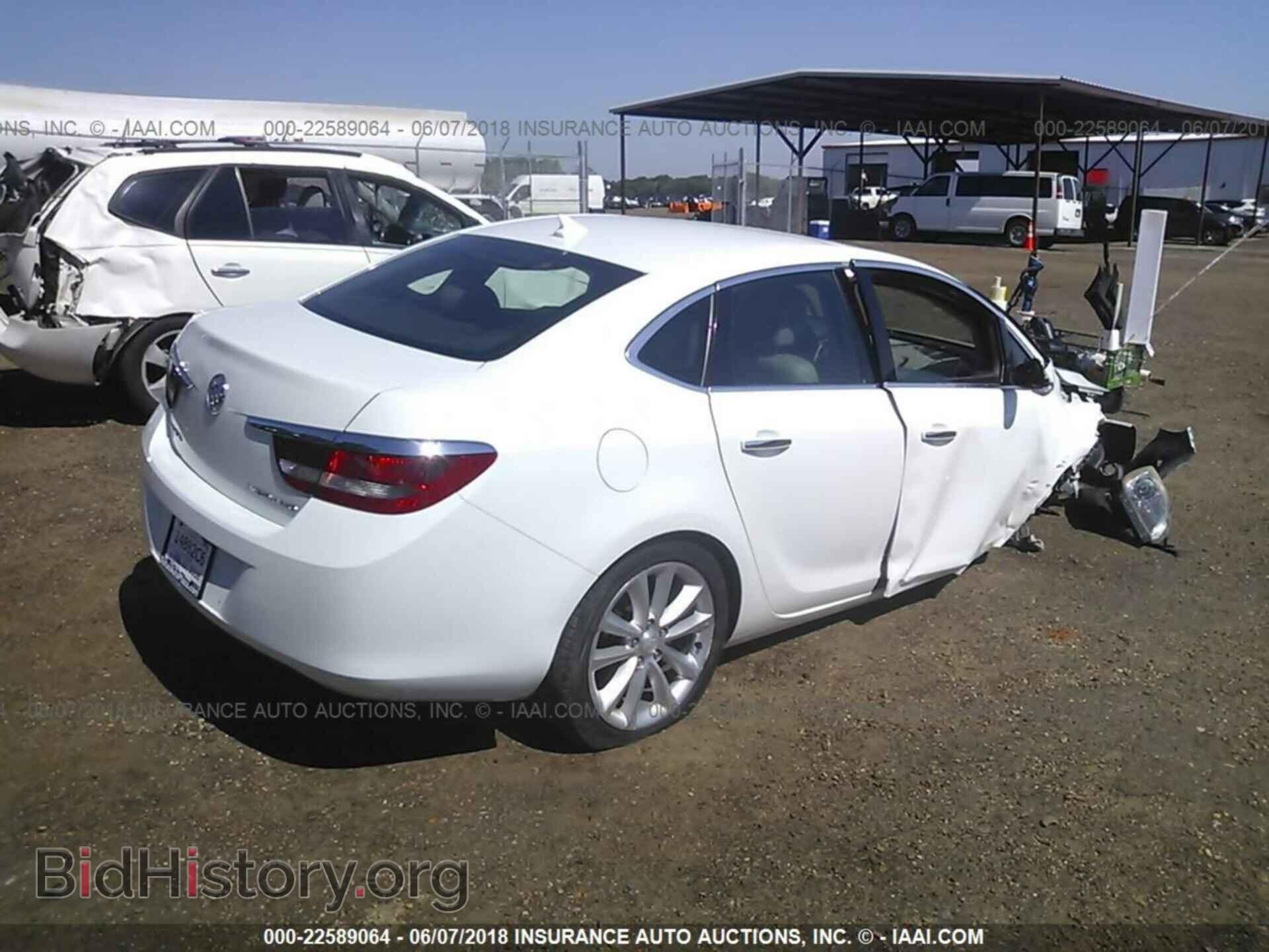 2013 Buick Verano - VIN: 1G4PP5SK1D4247155 - Photo 4