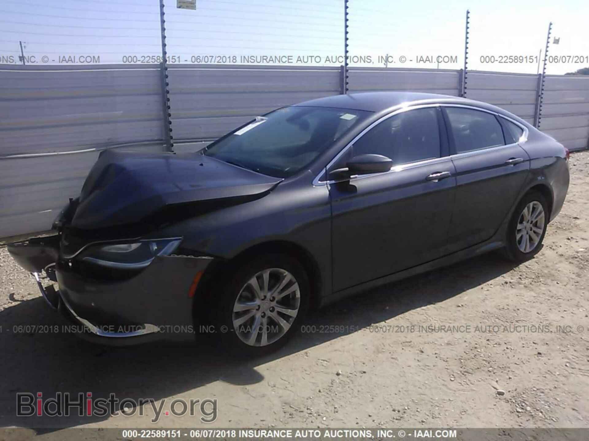 2016 Chrysler 200 - VIN: 1C3CCCAB7GN148332 - Photo 2