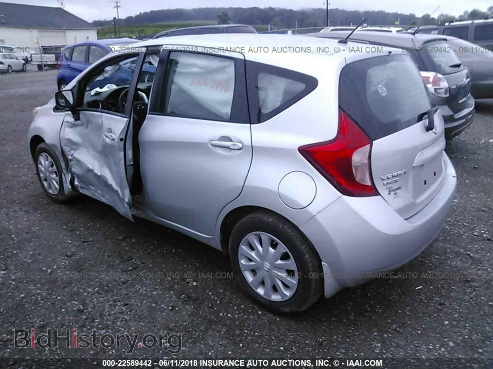 2016 Nissan Versa note - VIN: 3N1CE2CP2GL389744 - Photo 3