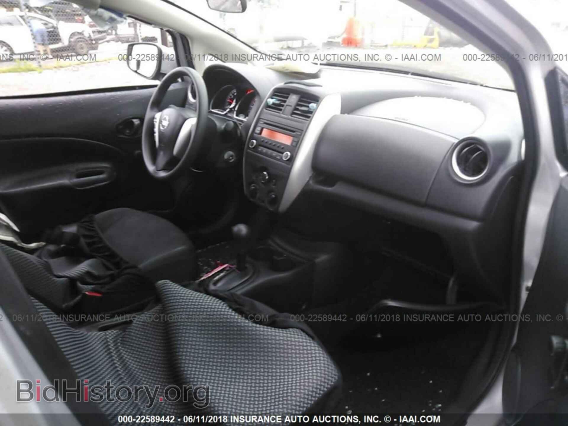 2016 Nissan Versa note - VIN: 3N1CE2CP2GL389744 - Photo 5