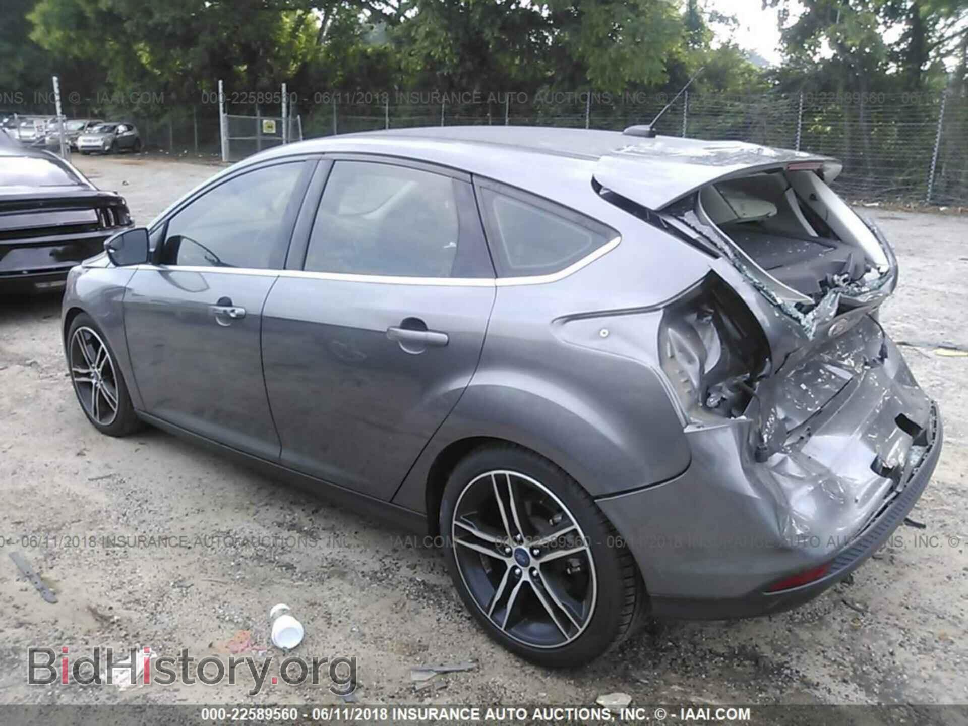 2014 Ford Focus - VIN: 1FADP3N21EL309271 - Photo 3
