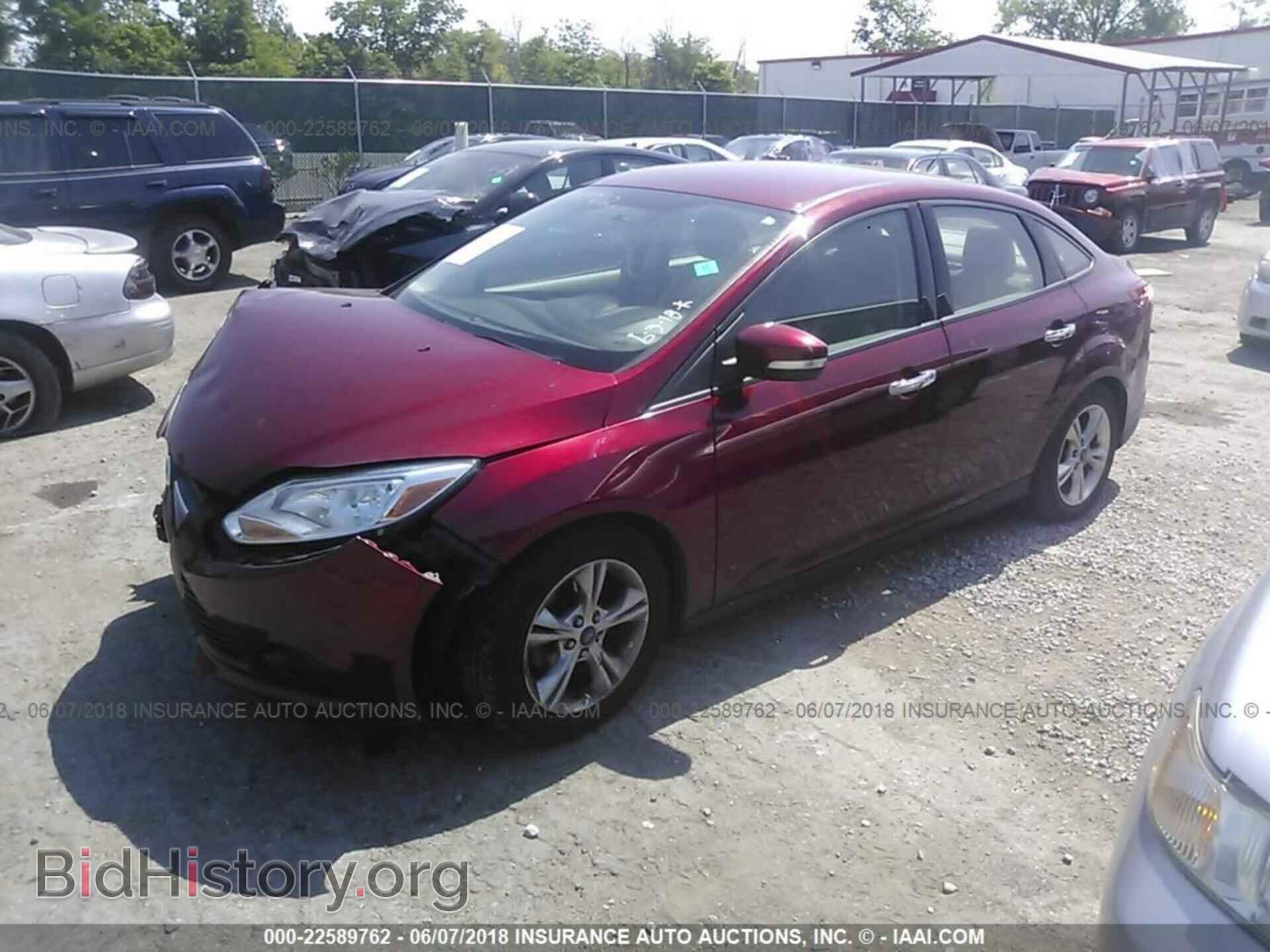 2014 Ford Focus - VIN: 1FADP3F25EL148342 - Фото 2