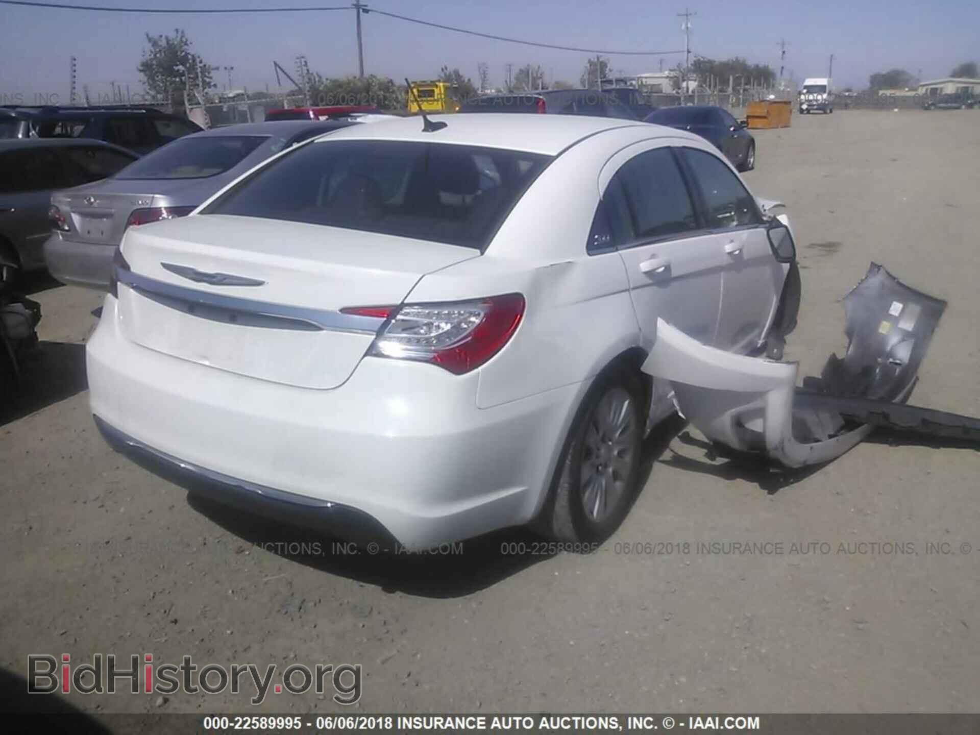 2013 Chrysler 200 - VIN: 1C3CCBAB7DN611608 - Фото 4