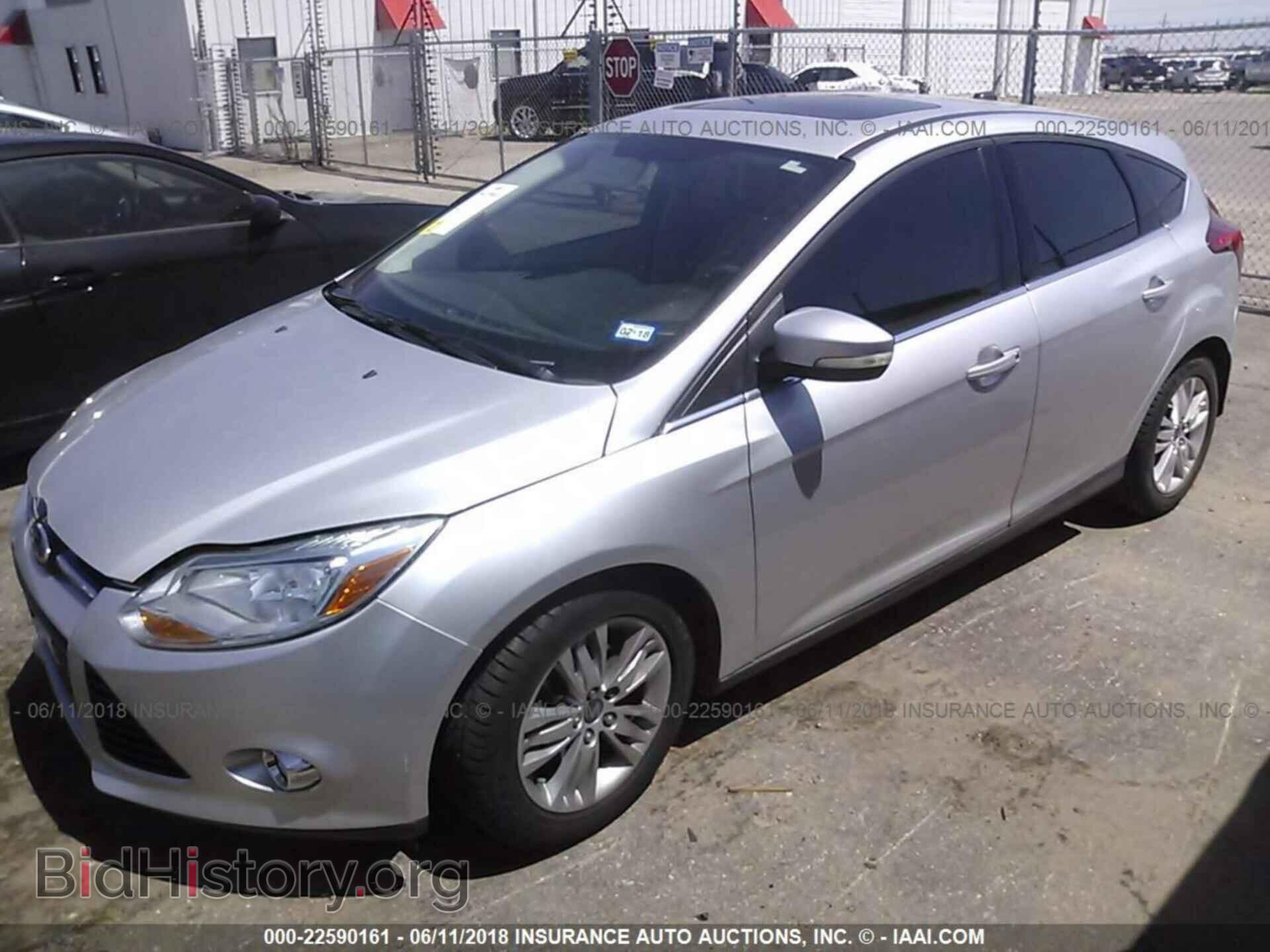 2012 Ford Focus - VIN: 1FAHP3M23CL367429 - Photo 2