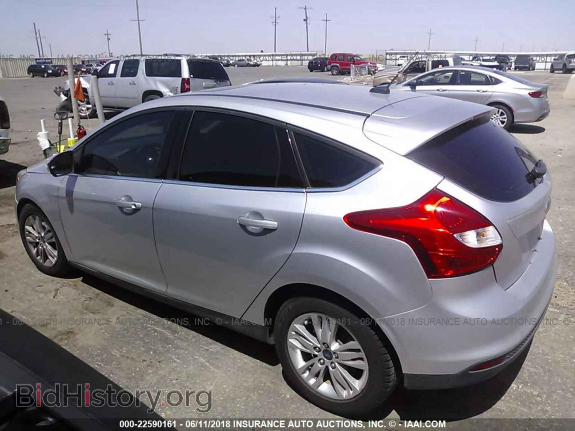 2012 Ford Focus - VIN: 1FAHP3M23CL367429 - Photo 3