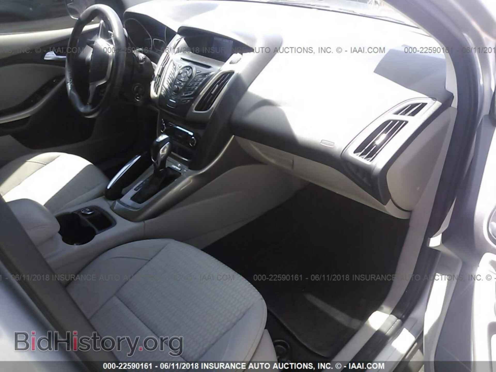 2012 Ford Focus - VIN: 1FAHP3M23CL367429 - Photo 5