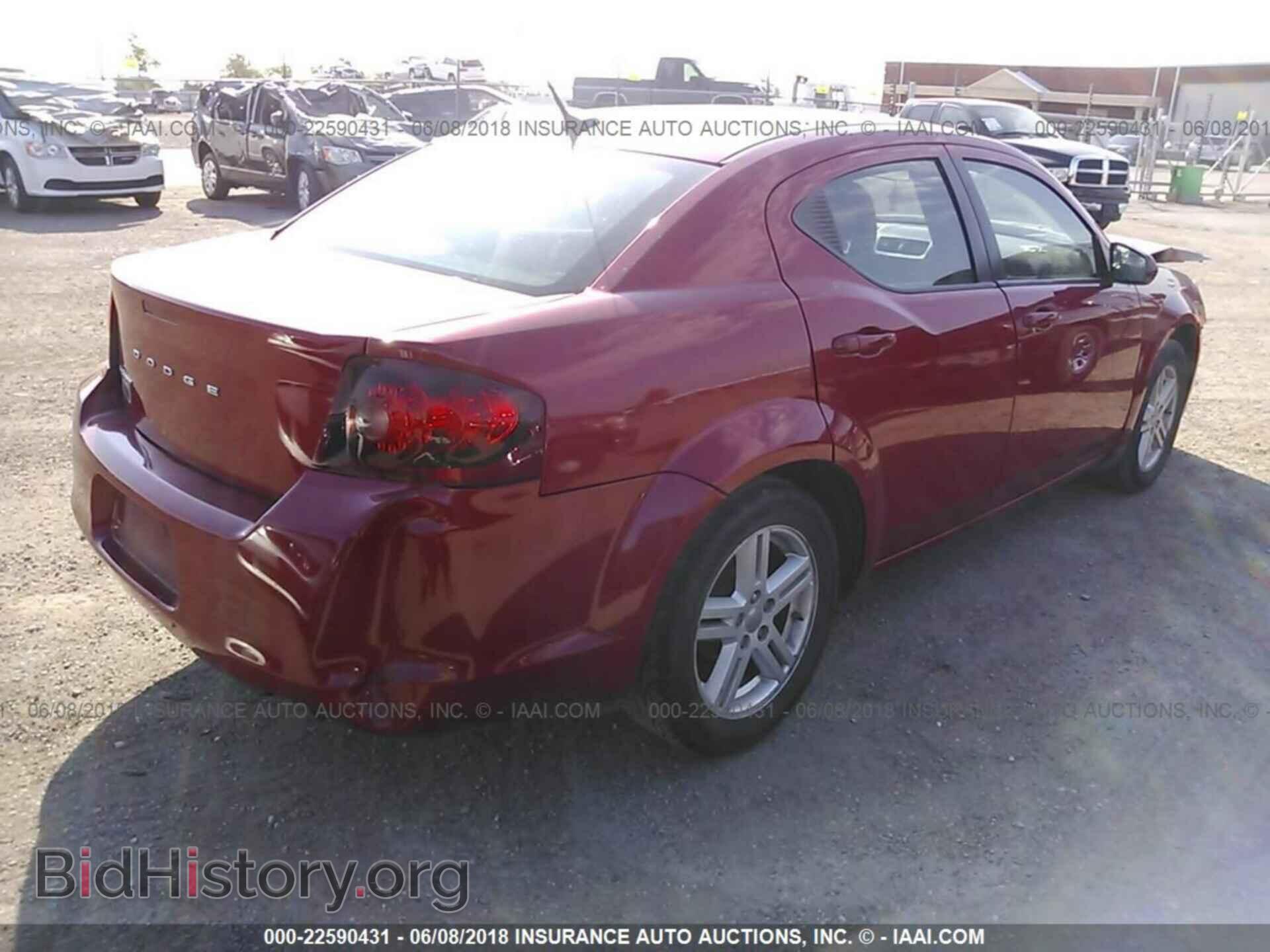 2011 Dodge Avenger - VIN: 1B3BD1FB1BN542176 - Photo 4