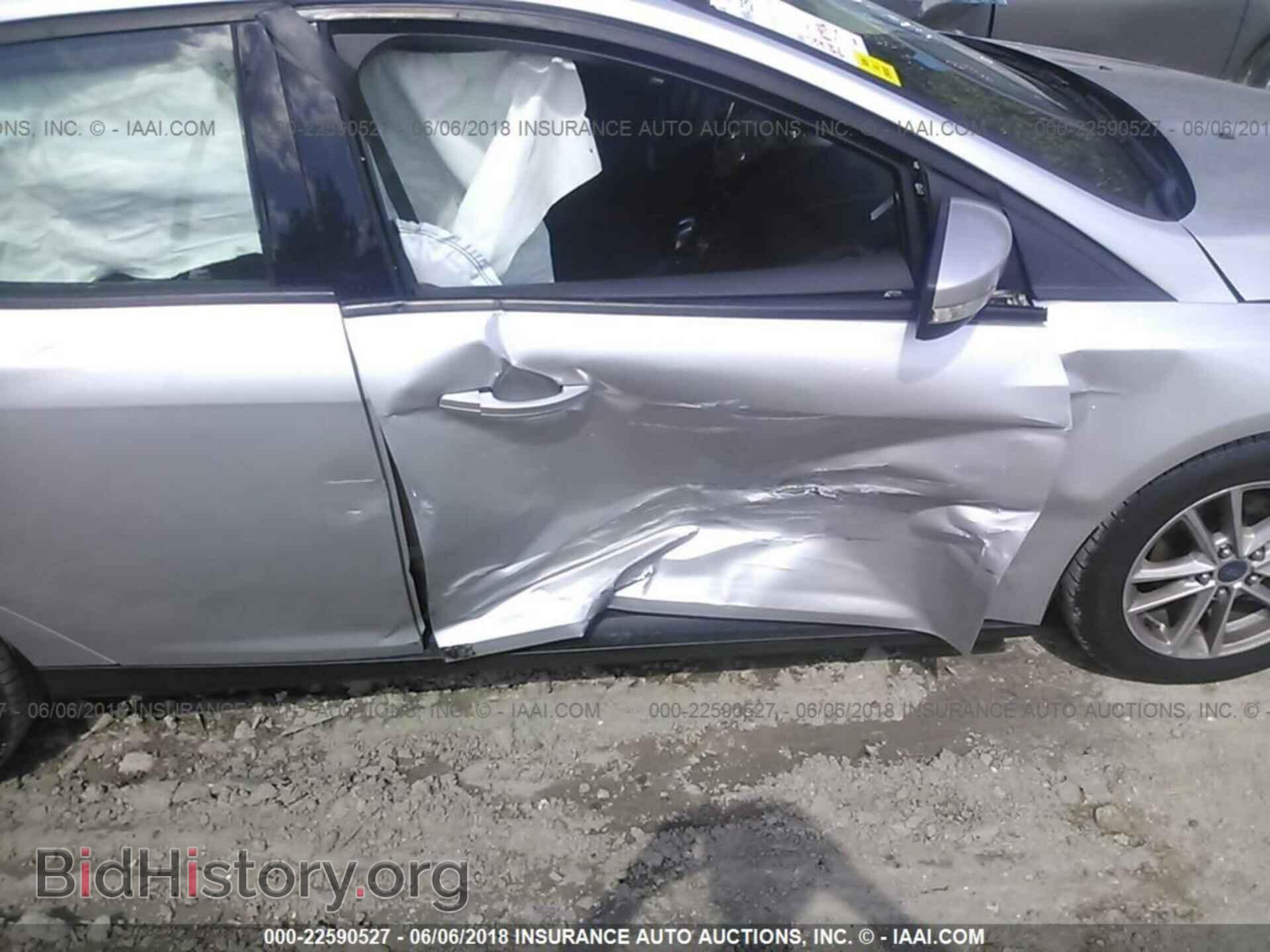 2015 Ford Focus - VIN: 1FADP3F29FL301662 - Photo 6