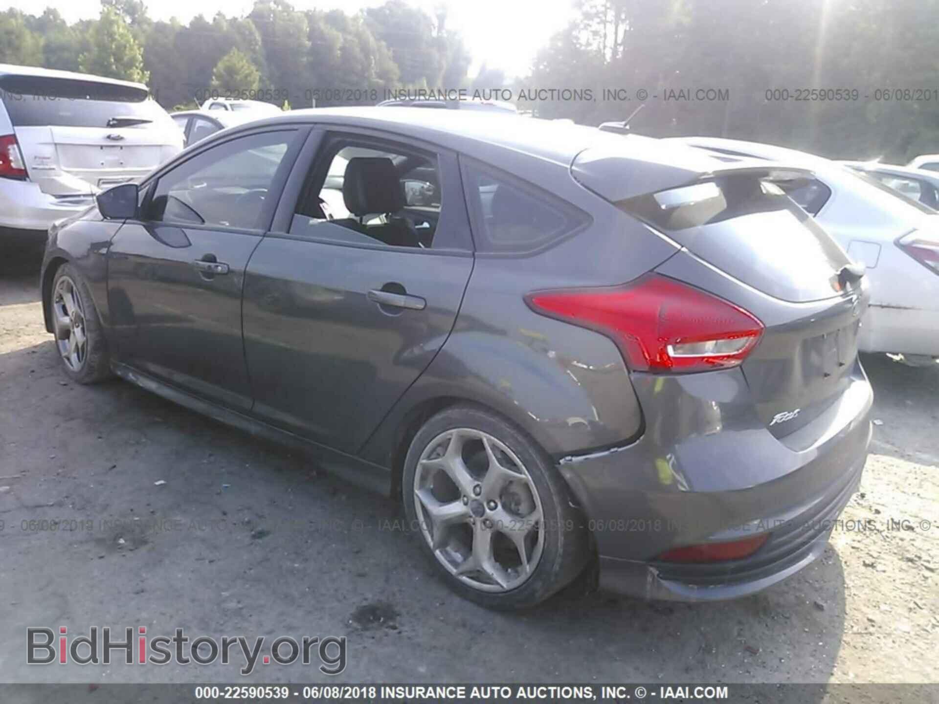 2016 Ford Focus - VIN: 1FADP3L94GL309381 - Photo 3