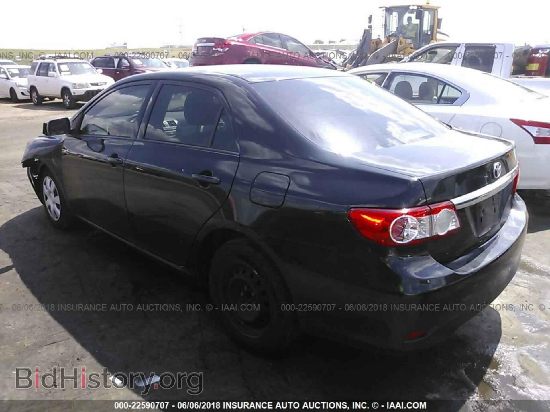 2011 Toyota Corolla - VIN: JTDBU4EE1BJ090197 - Фото 3