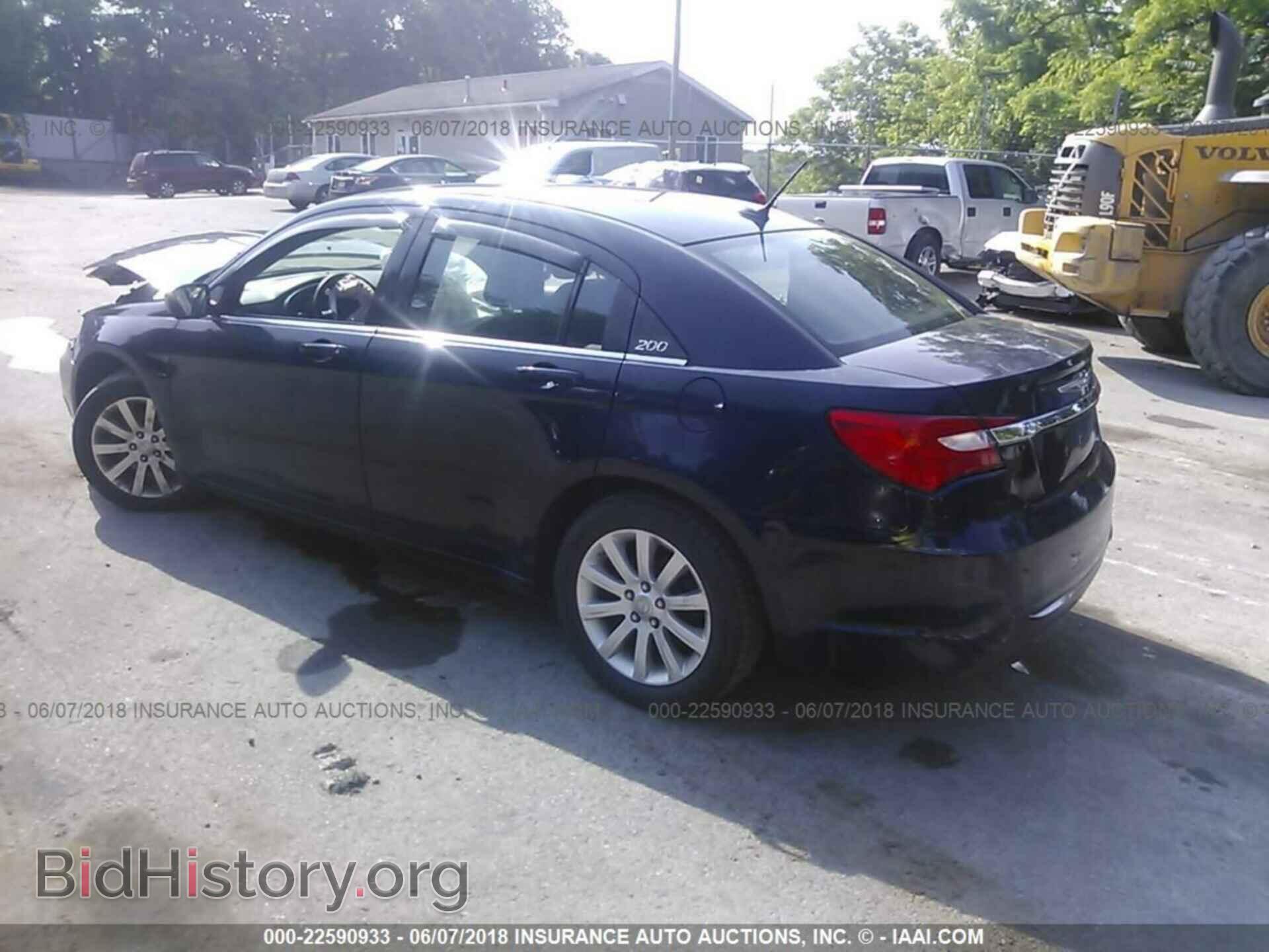 2014 Chrysler 200 - VIN: 1C3CCBBB6EN191596 - Фото 3