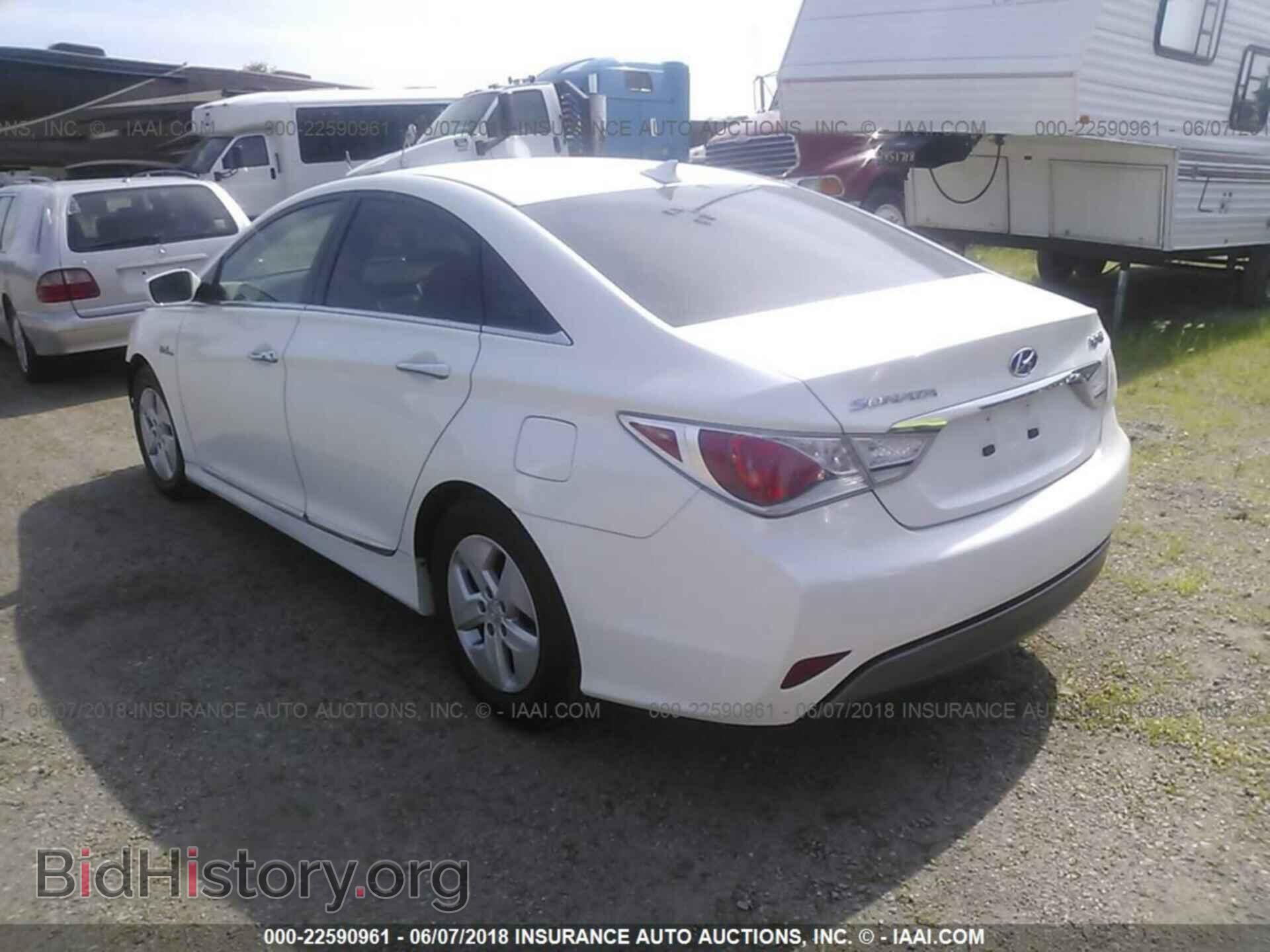 2012 Hyundai Sonata - VIN: KMHEC4A42CA043349 - Фото 3