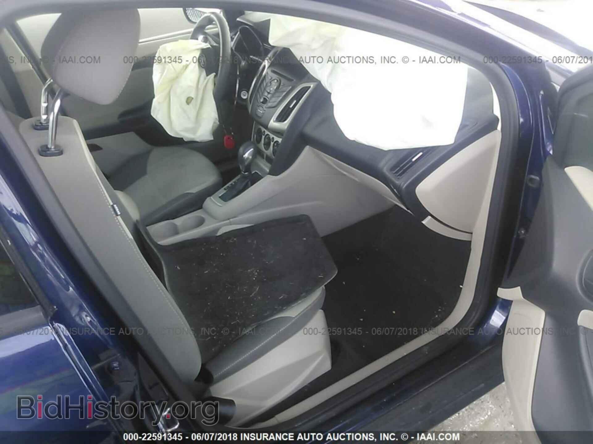 2012 Ford Focus - VIN: 1FAHP3F2XCL122186 - Photo 5