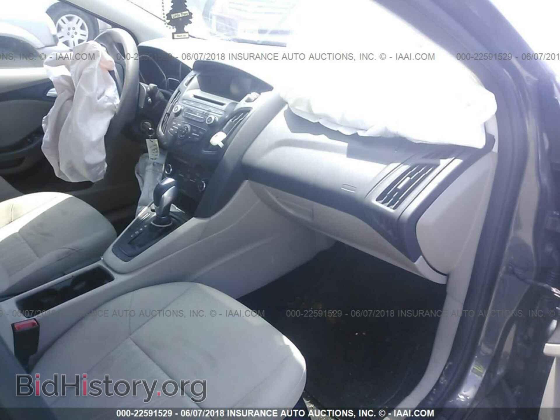 2016 Ford Focus - VIN: 1FADP3F27GL202002 - Фото 5