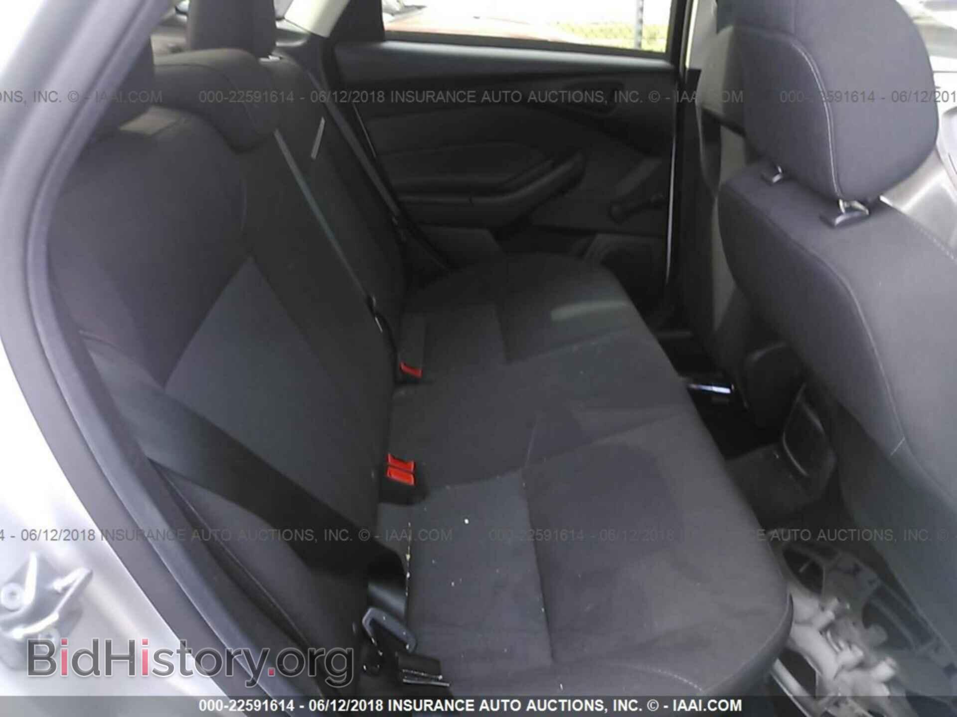 2017 Ford Focus - VIN: 1FADP3E21HL313647 - Photo 8