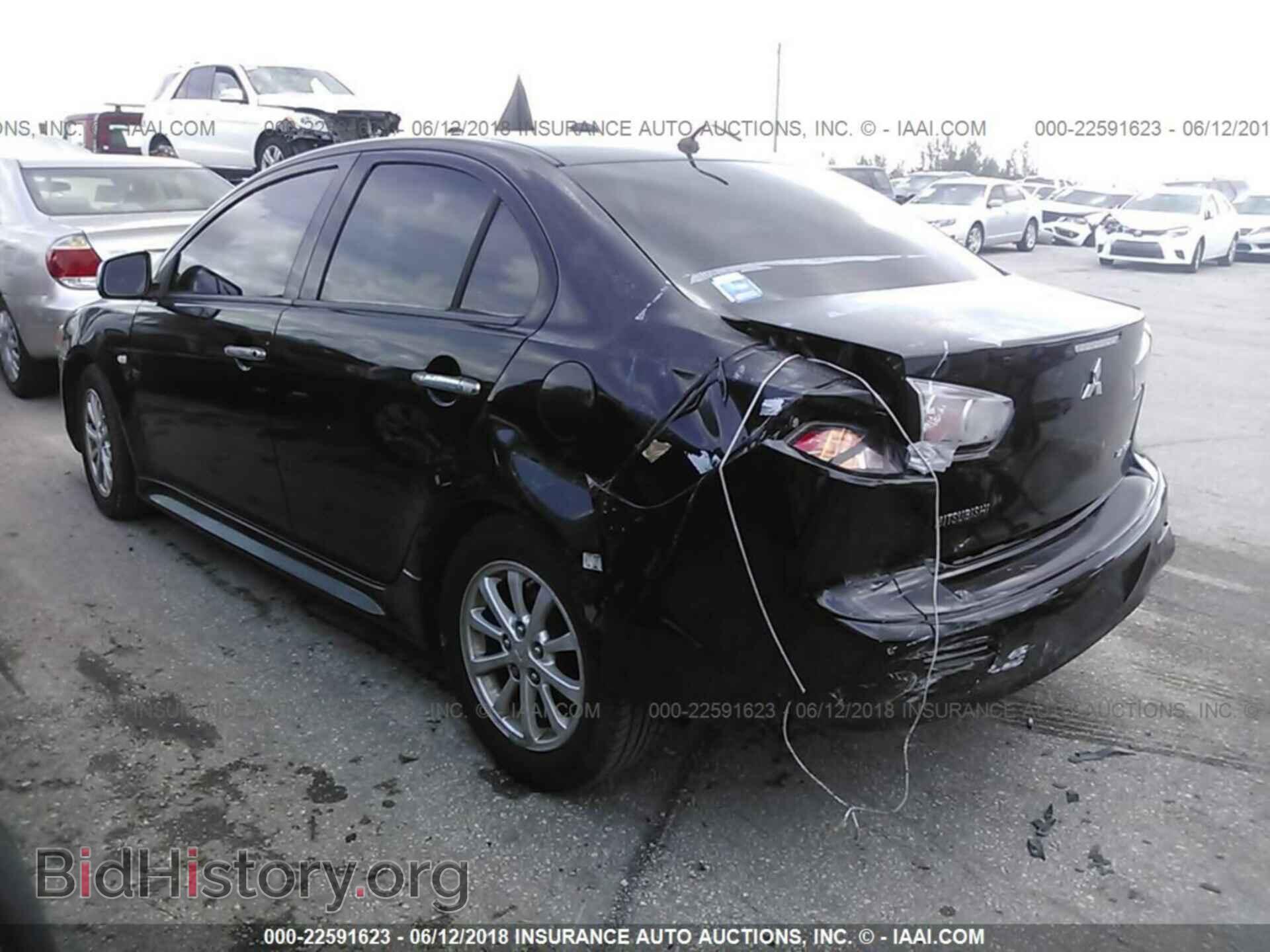 2011 Mitsubishi Lancer - VIN: JA32U2FU4BU019812 - Фото 3