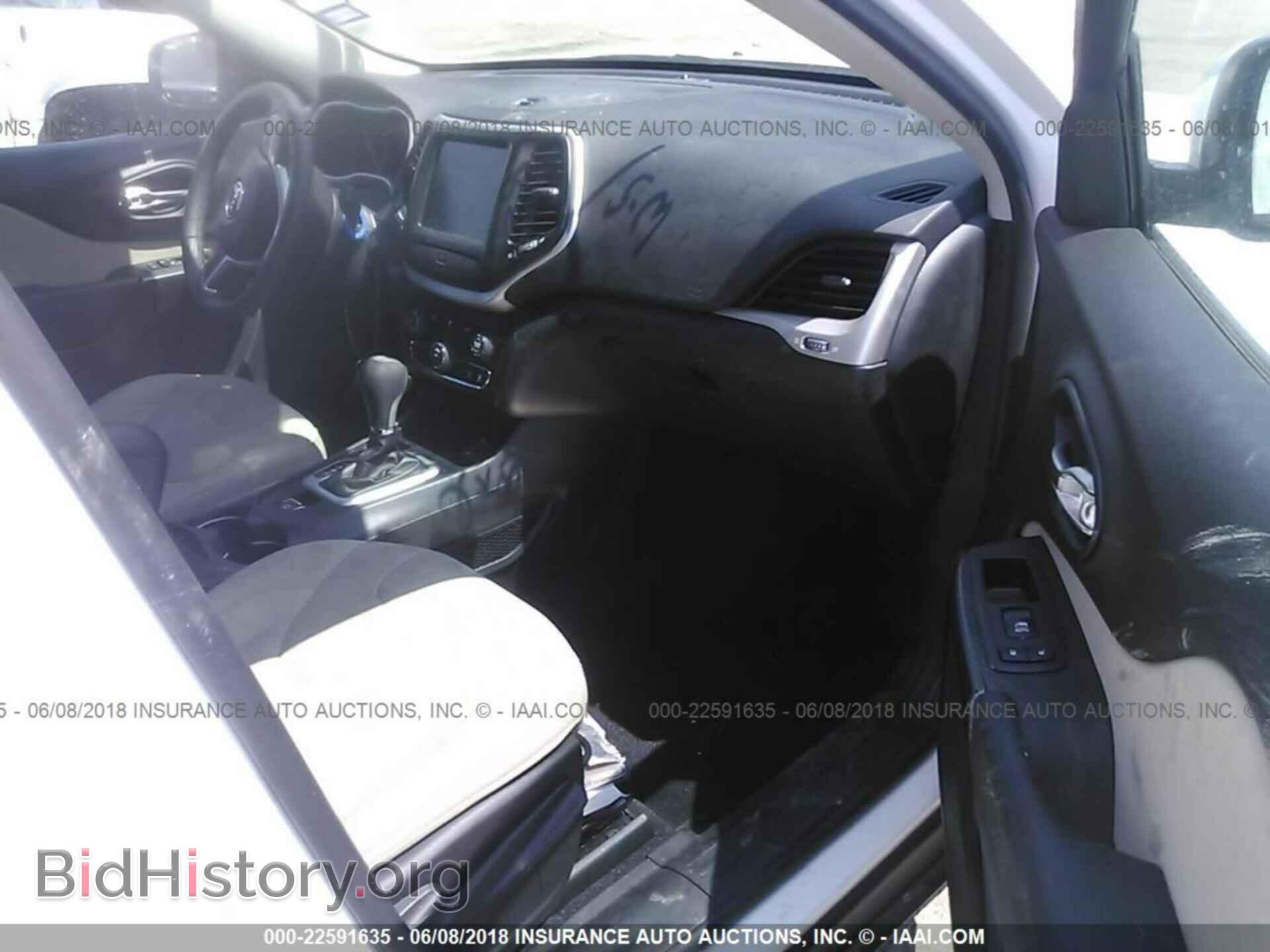 2017 Jeep Cherokee - VIN: 1C4PJLCB1HW523398 - Фото 5