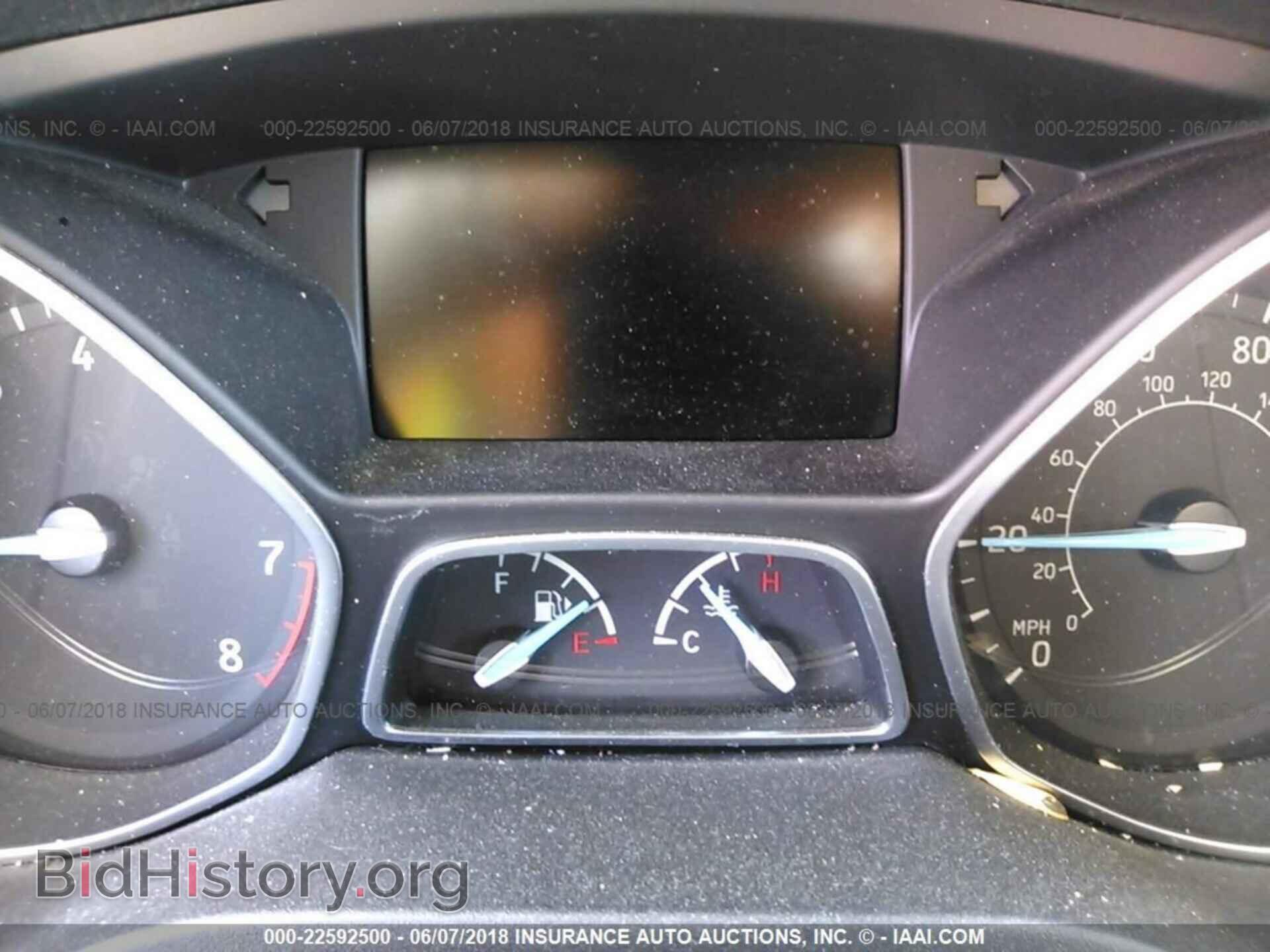 2016 Ford Focus - VIN: 1FADP3F29GL337692 - Photo 7