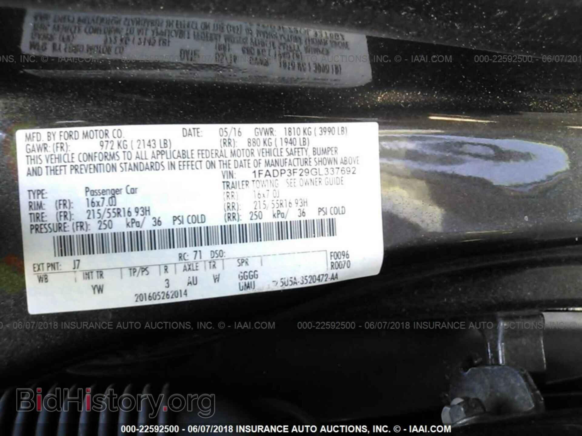 2016 Ford Focus - VIN: 1FADP3F29GL337692 - Photo 9