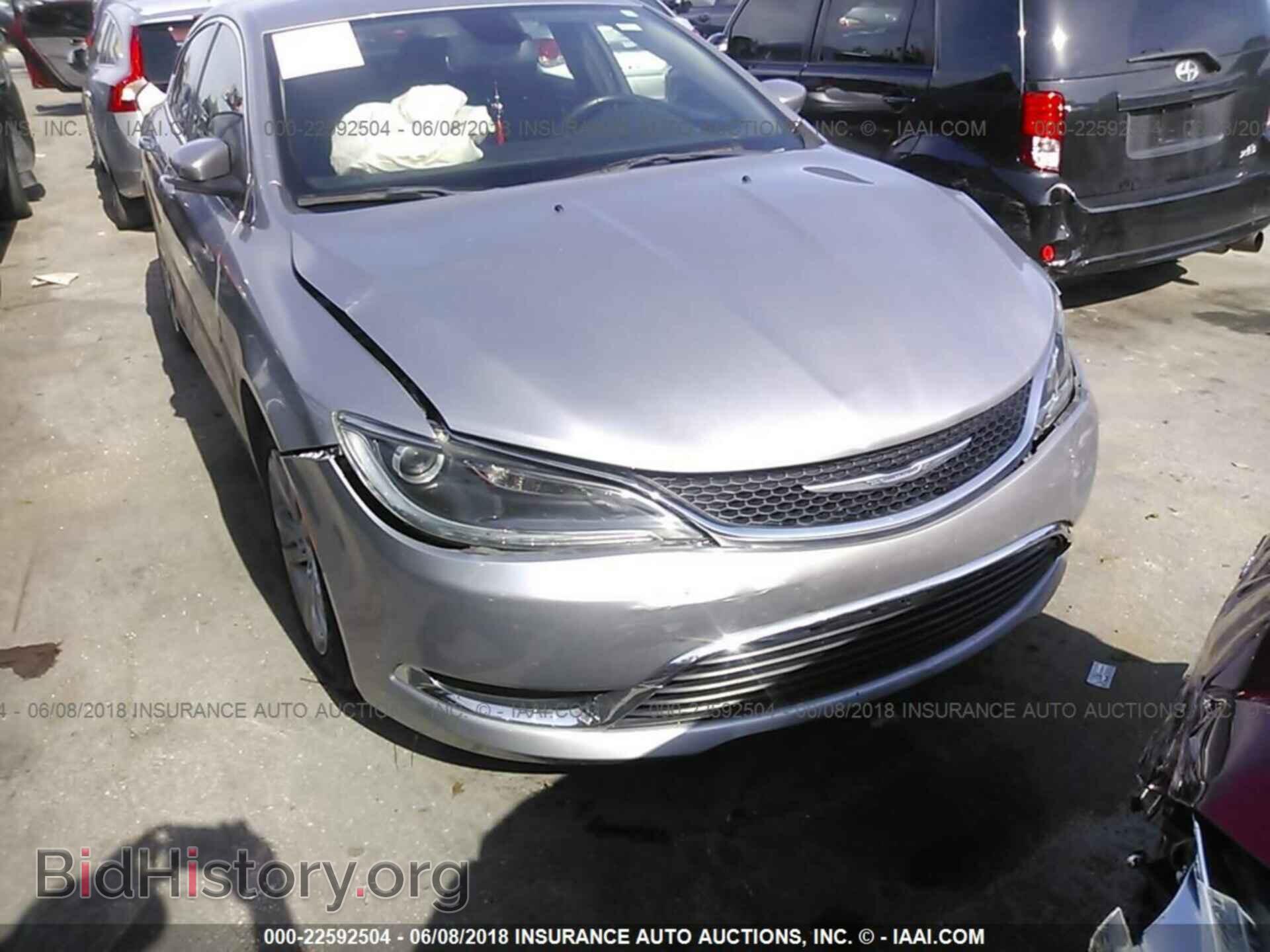 2015 Chrysler 200 - VIN: 1C3CCCAB9FN666358 - Photo 6