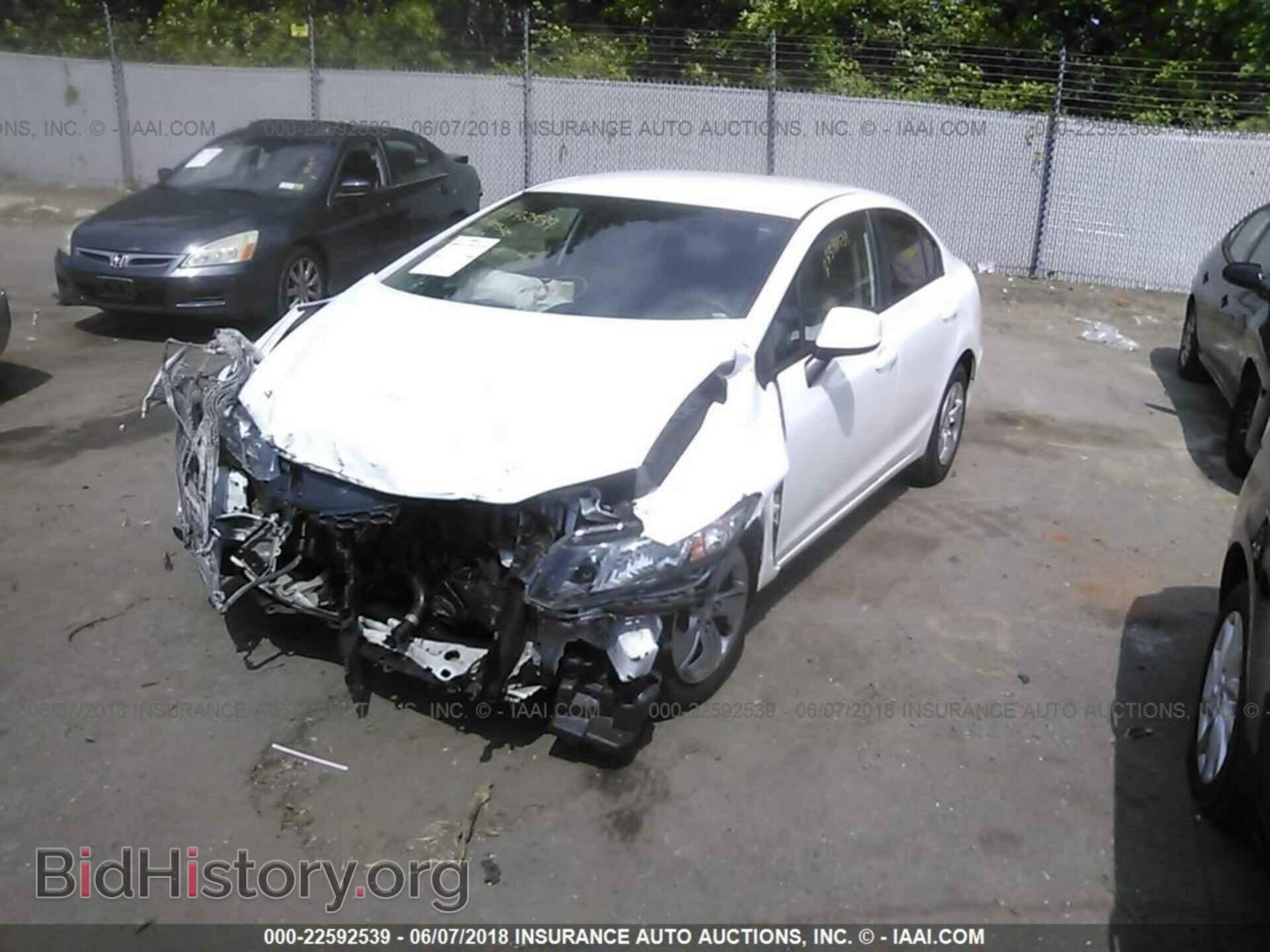 2013 Honda Civic - VIN: 19XFB2F51DE250654 - Photo 2