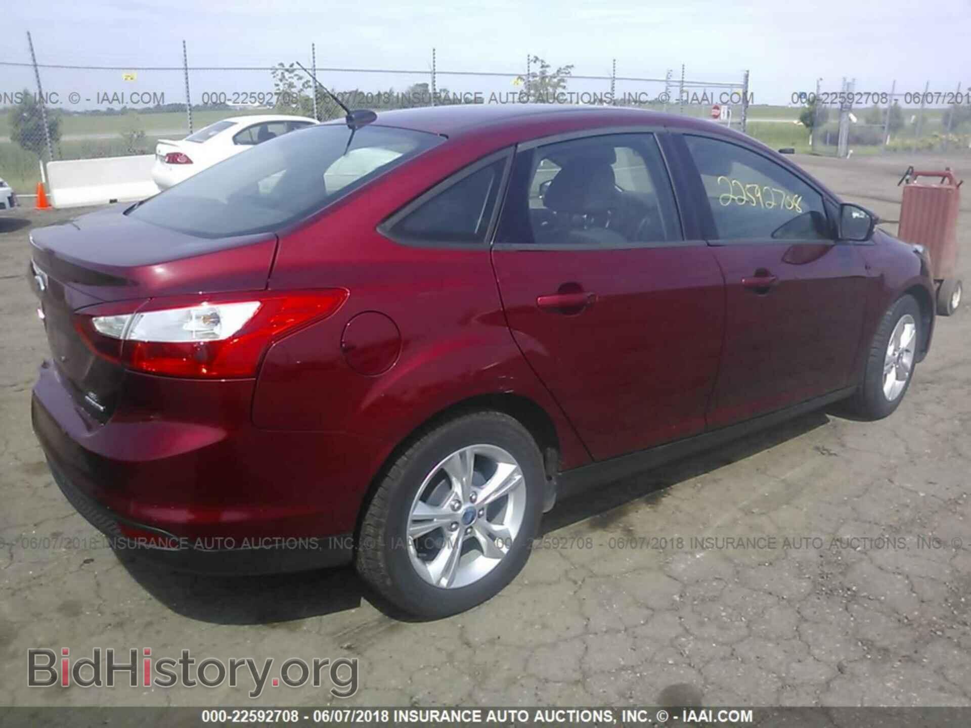 2013 Ford Focus - VIN: 1FADP3F22DL284412 - Photo 4