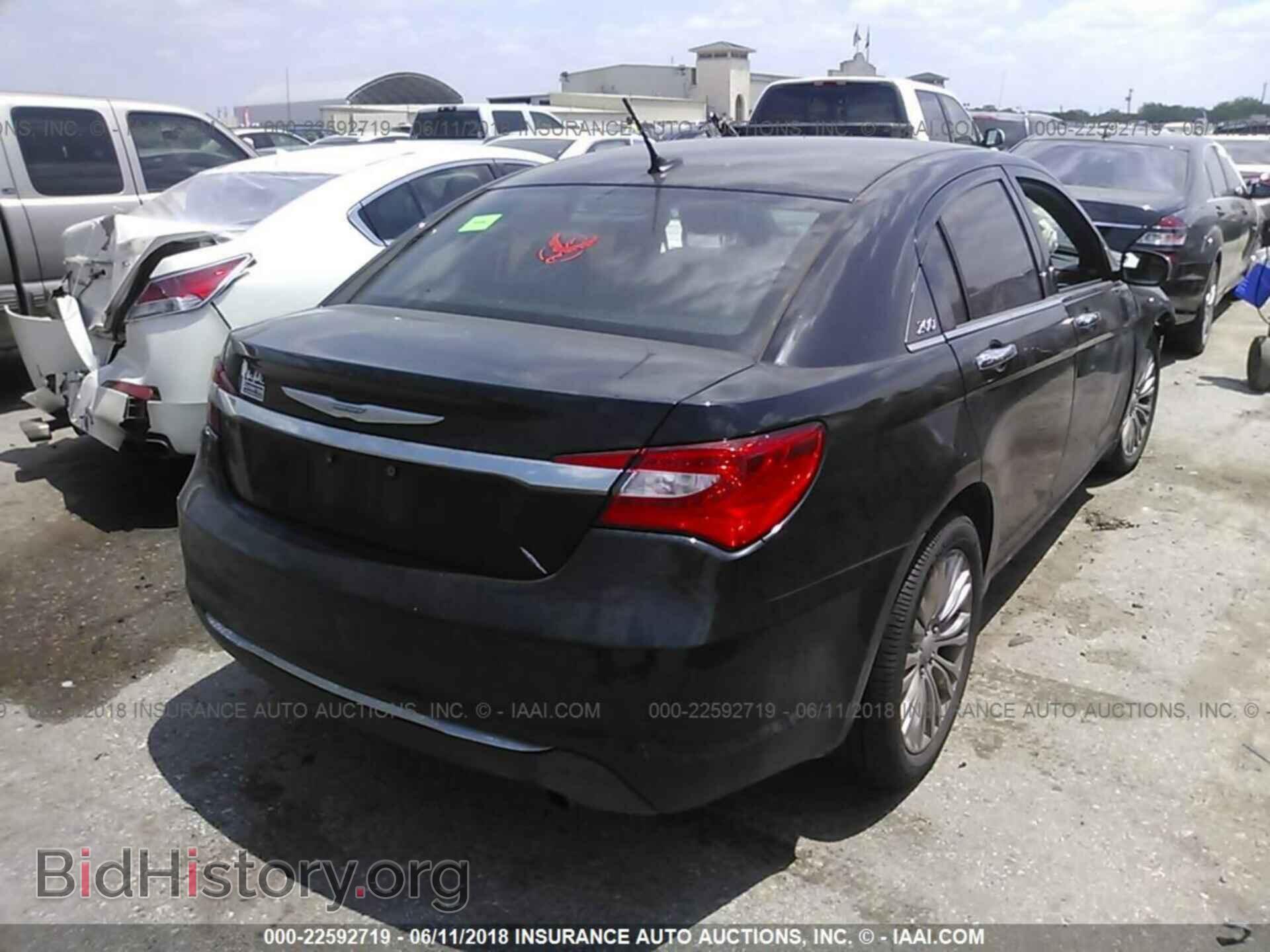 2012 Chrysler 200 - VIN: 1C3CCBCB0CN143488 - Фото 4