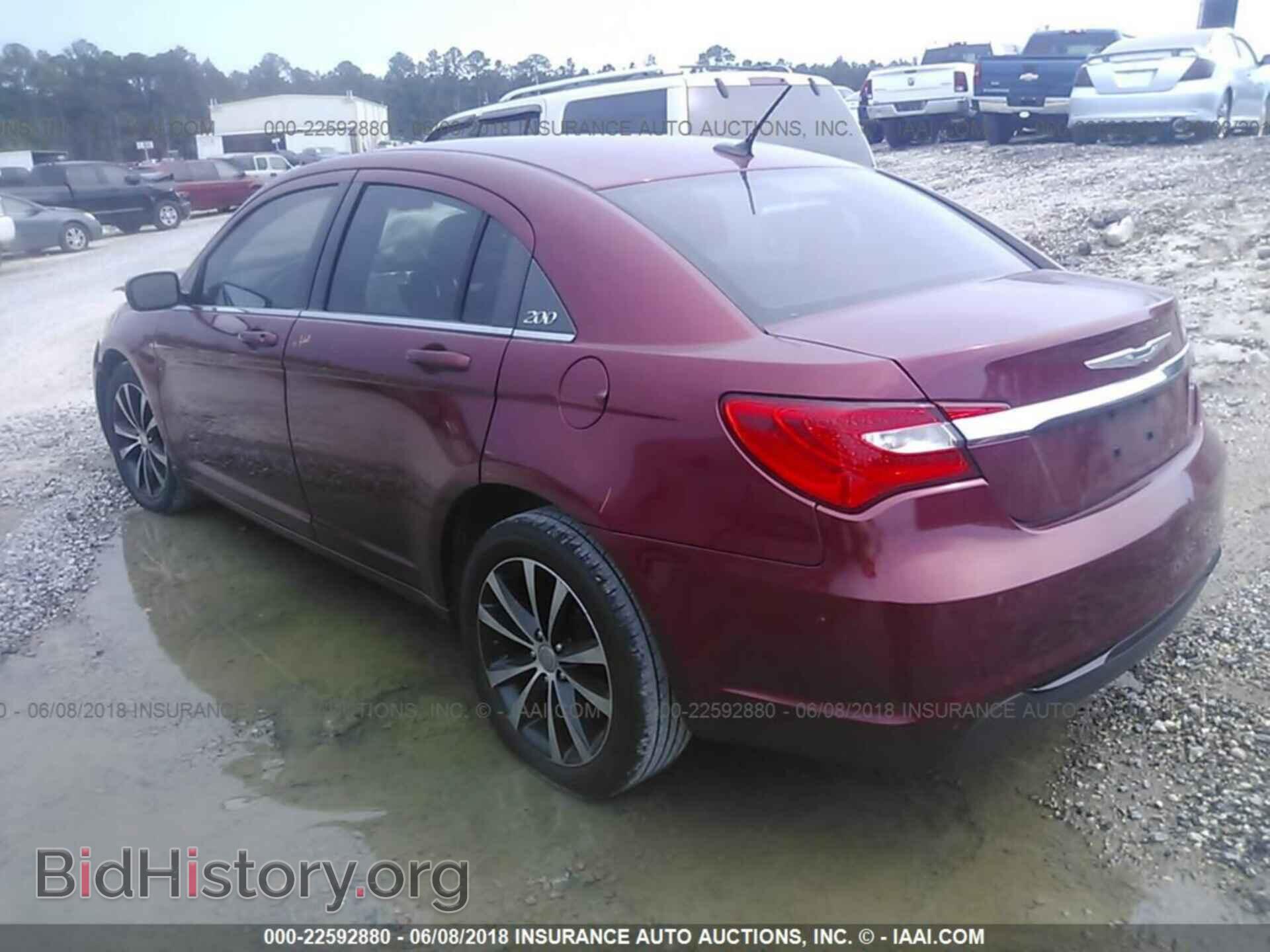 2013 Chrysler 200 - VIN: 1C3CCBBB0DN600755 - Photo 3