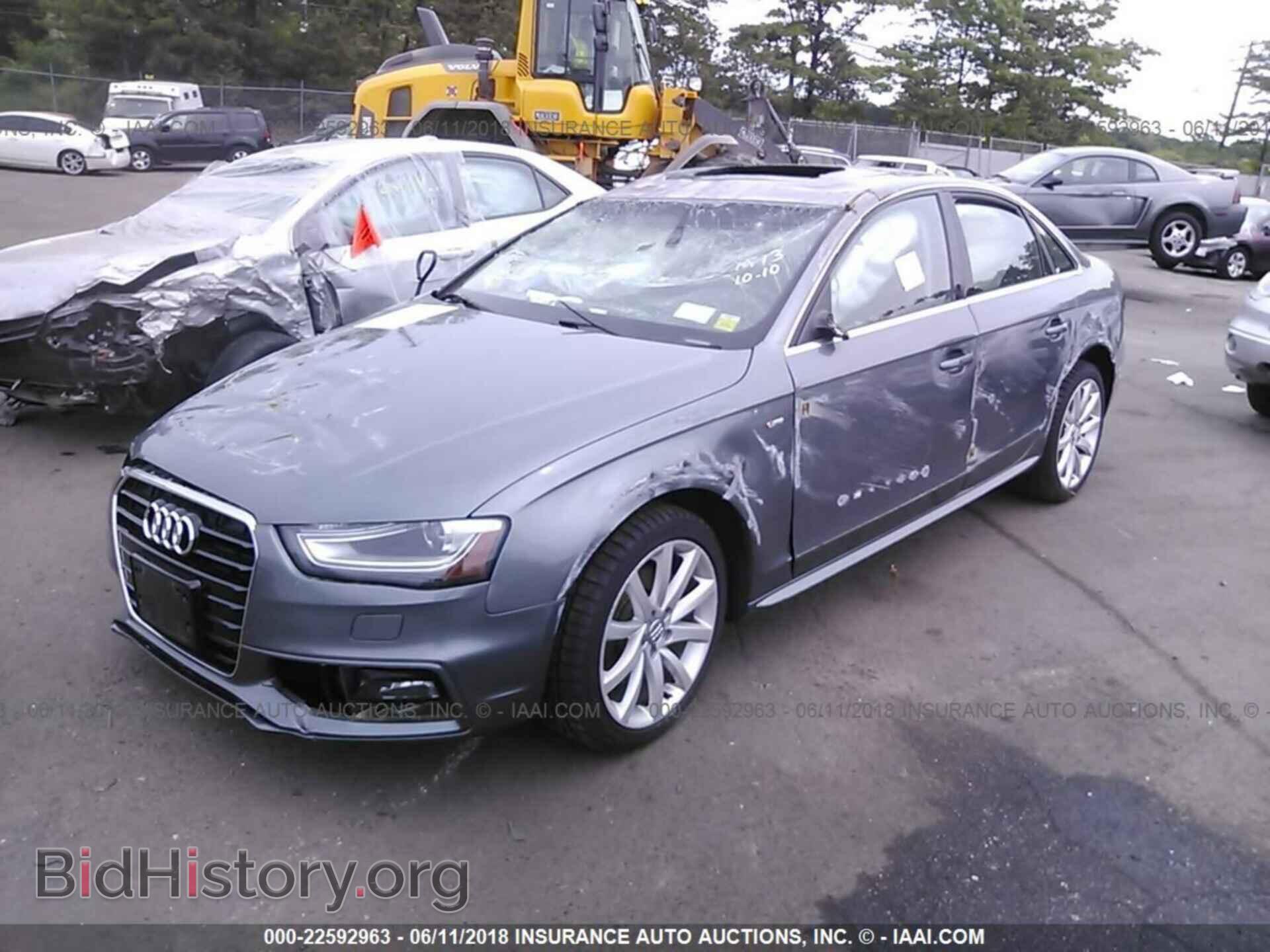 2014 Audi A4 - VIN: WAUBFAFL1EN019713 - Photo 2