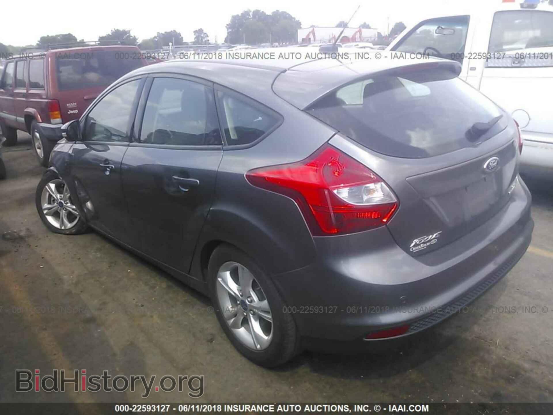 2014 Ford Focus - VIN: 1FADP3K25EL203216 - Фото 3