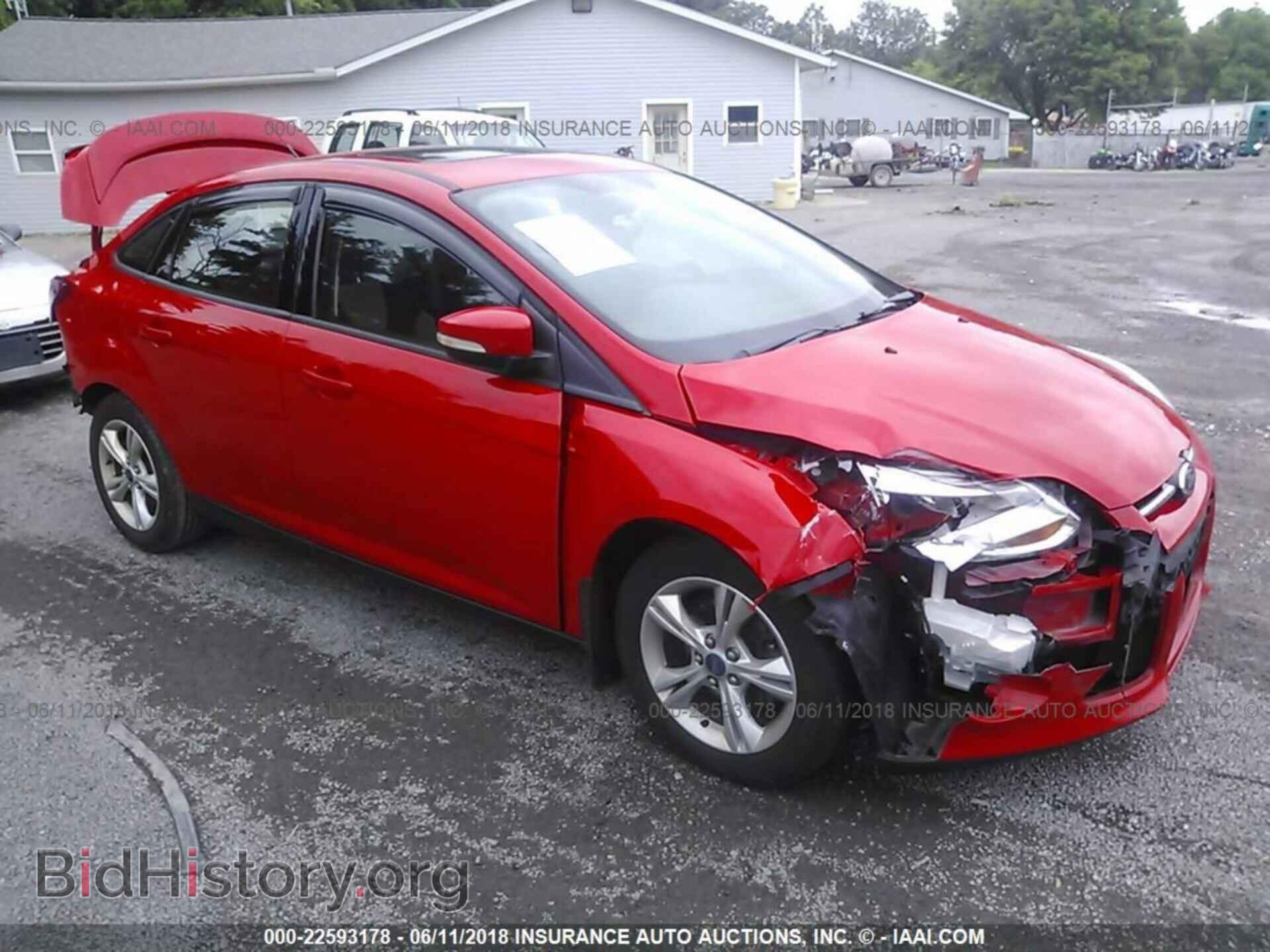 Photo 1FAHP3F28CL361574 - Ford Focus 2012