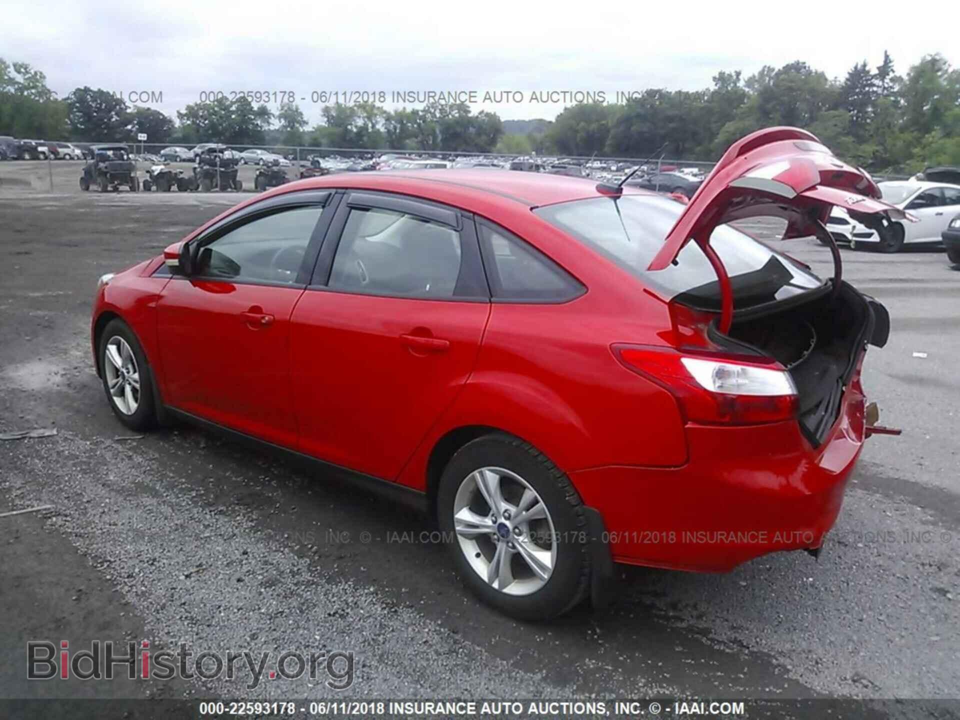 2012 Ford Focus - VIN: 1FAHP3F28CL361574 - Photo 3