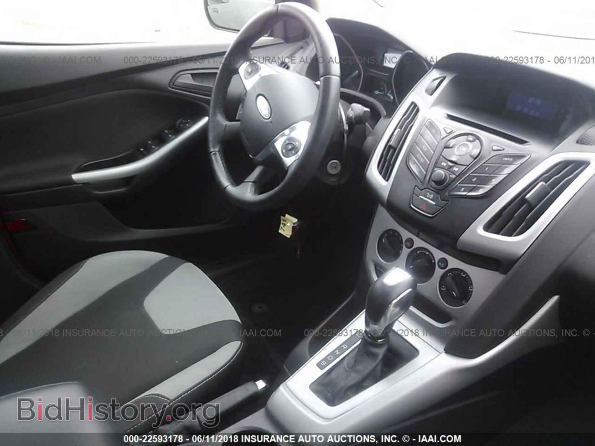 2012 Ford Focus - VIN: 1FAHP3F28CL361574 - Photo 5