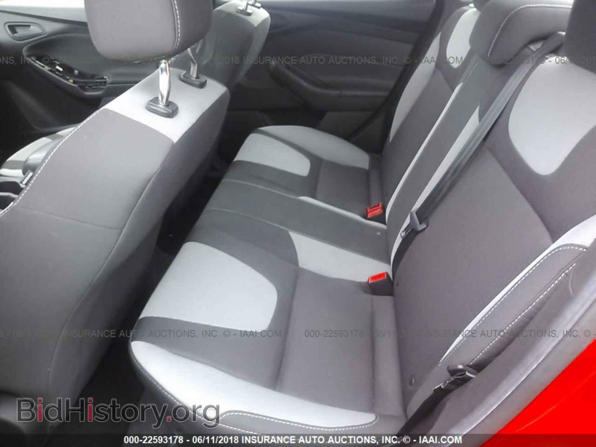 2012 Ford Focus - VIN: 1FAHP3F28CL361574 - Photo 8