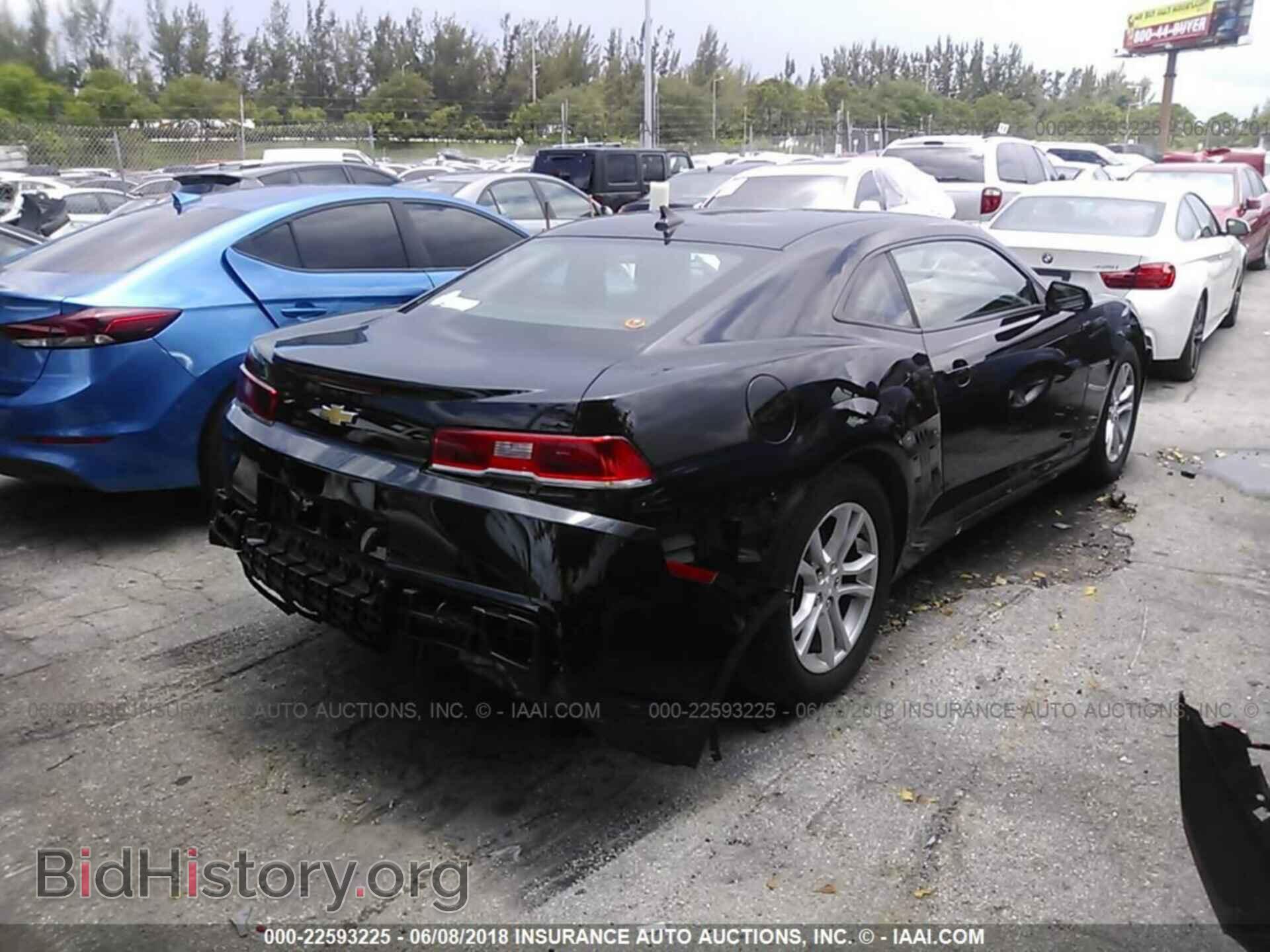 2015 Chevrolet Camaro - VIN: 2G1FA1E31F9301402 - Photo 4
