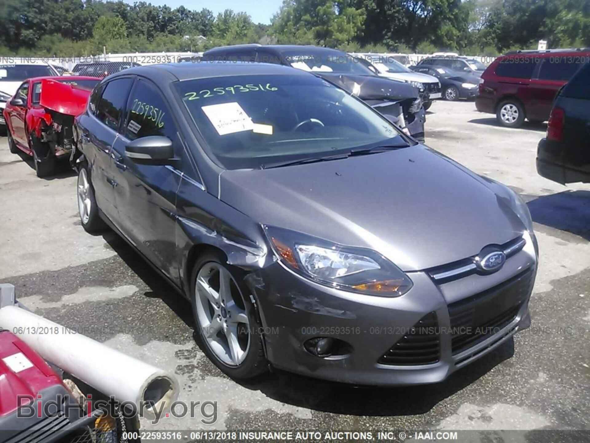 Photo 1FAHP3N29CL205240 - Ford Focus 2012