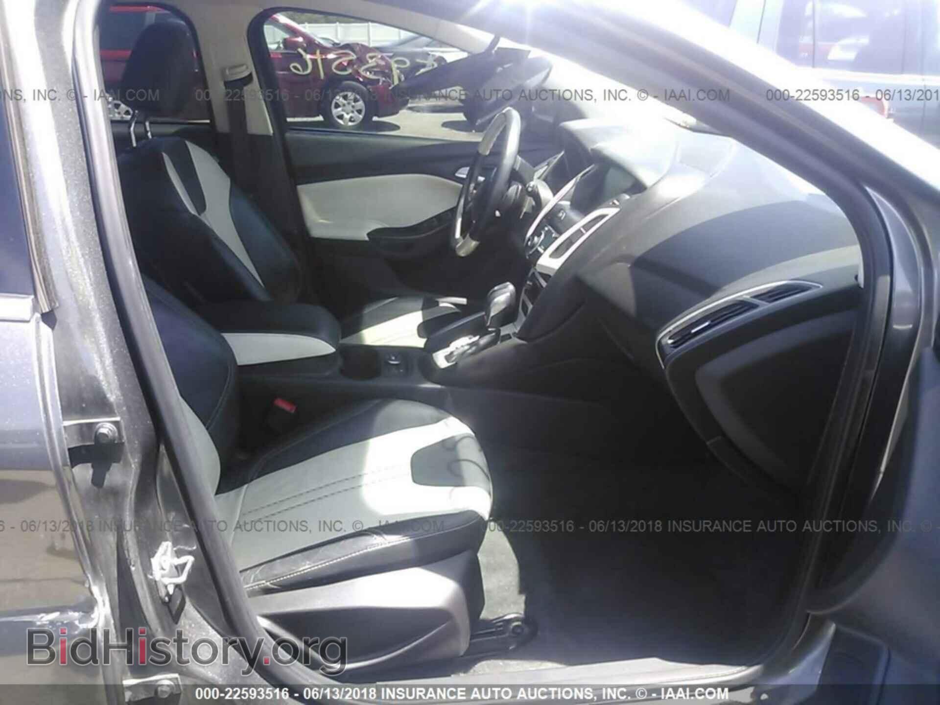 2012 Ford Focus - VIN: 1FAHP3N29CL205240 - Photo 5
