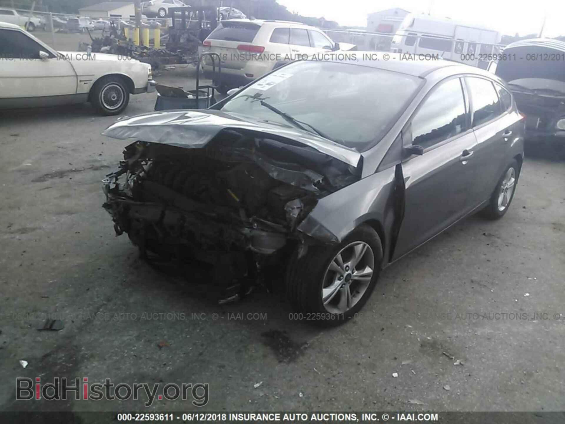 2014 Ford Focus - VIN: 1FADP3K25EL332296 - Photo 2