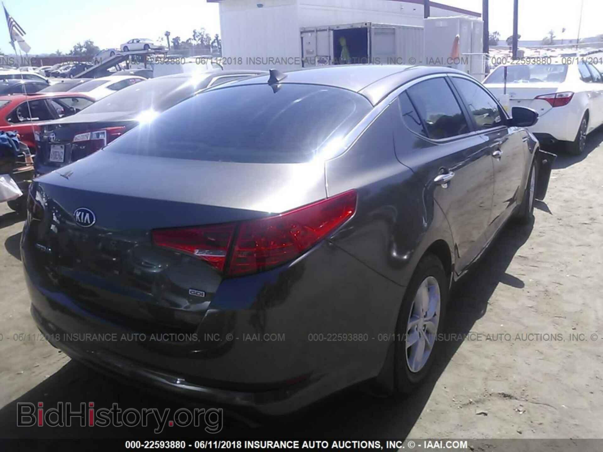2013 Kia Optima - VIN: 5XXGM4A75DG244575 - Photo 4