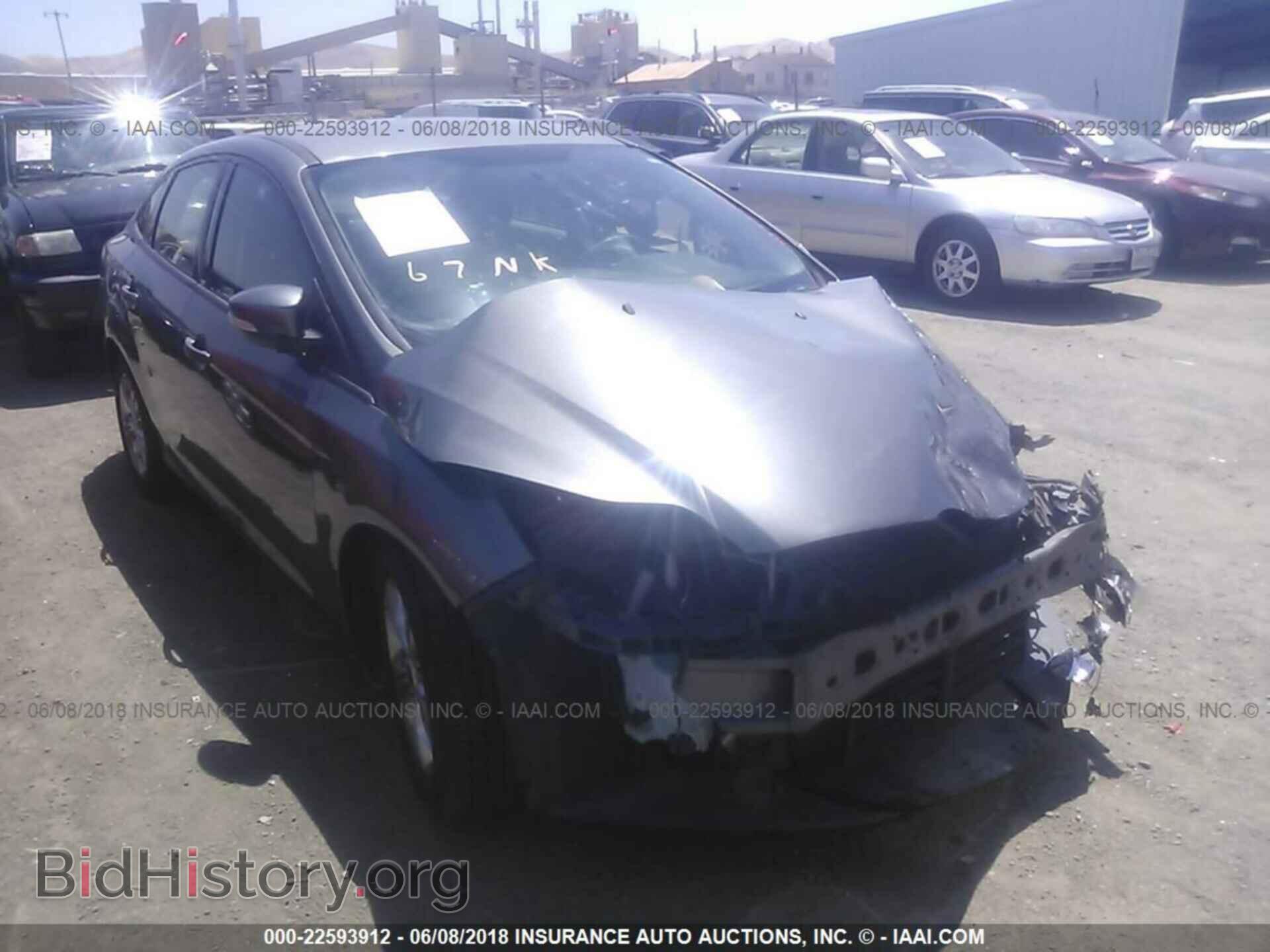 Photo 1FADP3F27DL353434 - Ford Focus 2013