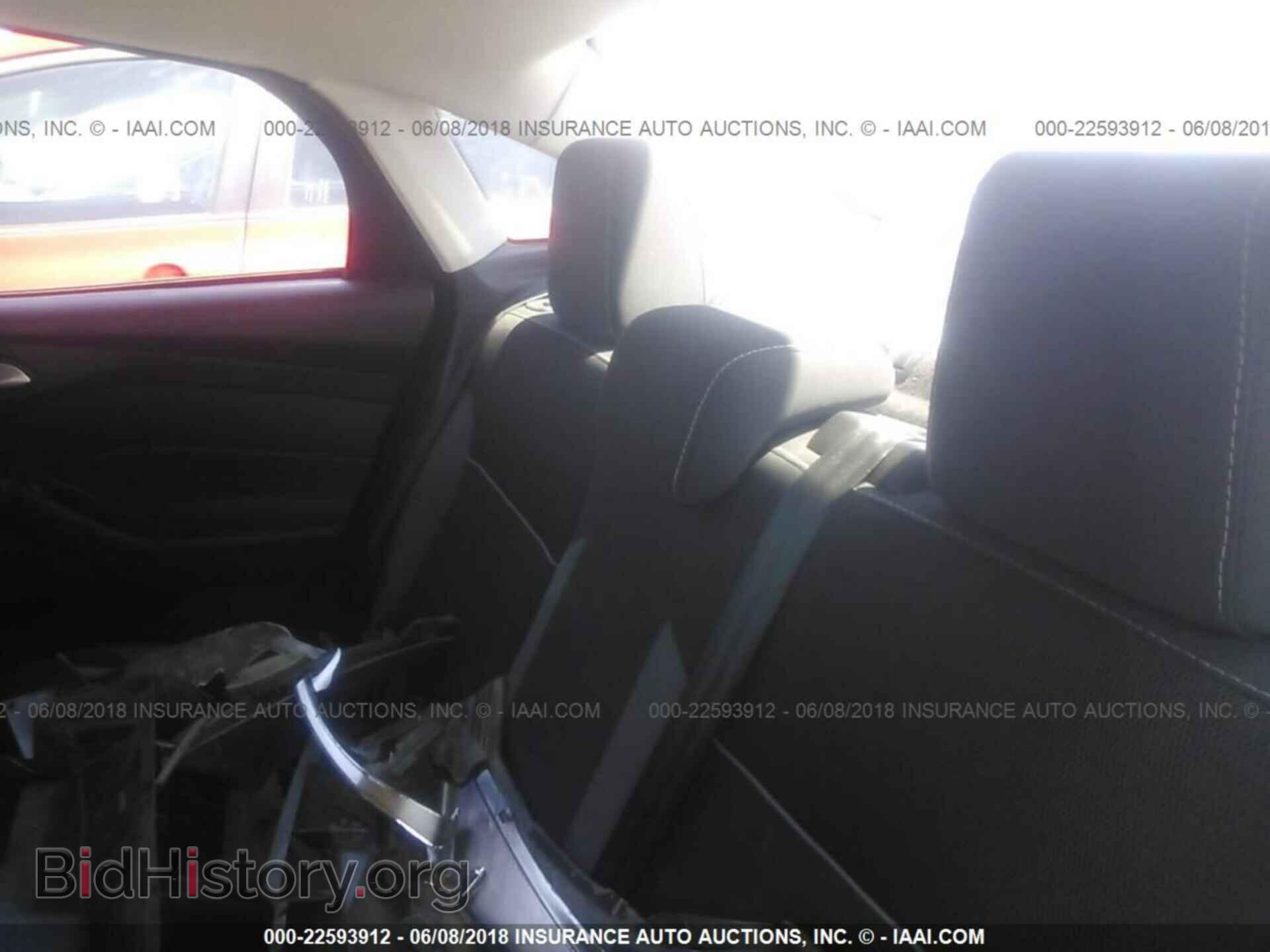 2013 Ford Focus - VIN: 1FADP3F27DL353434 - Photo 8