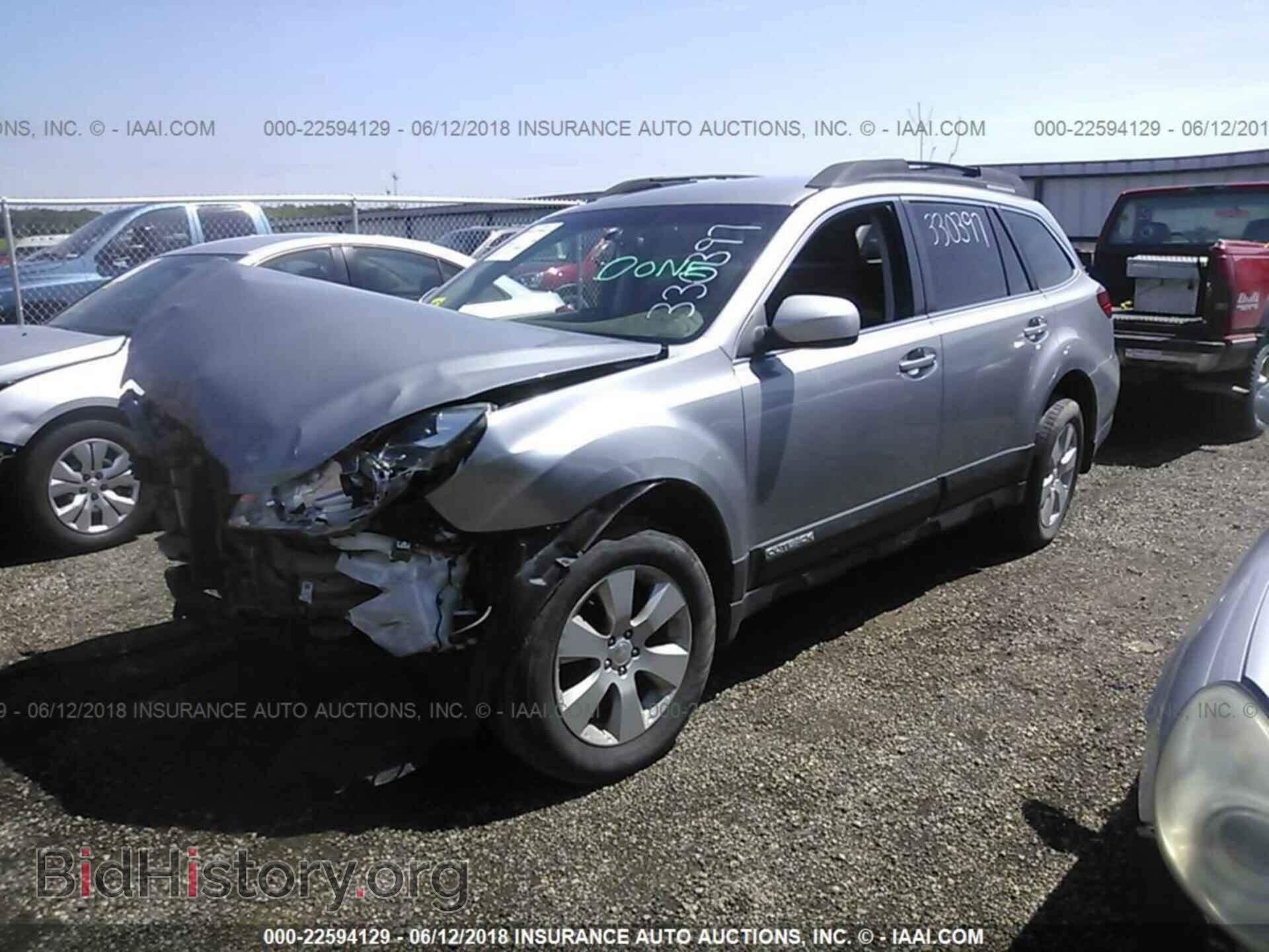 2011 Subaru Outback - VIN: 4S4BRCCC6B3434135 - Фото 2