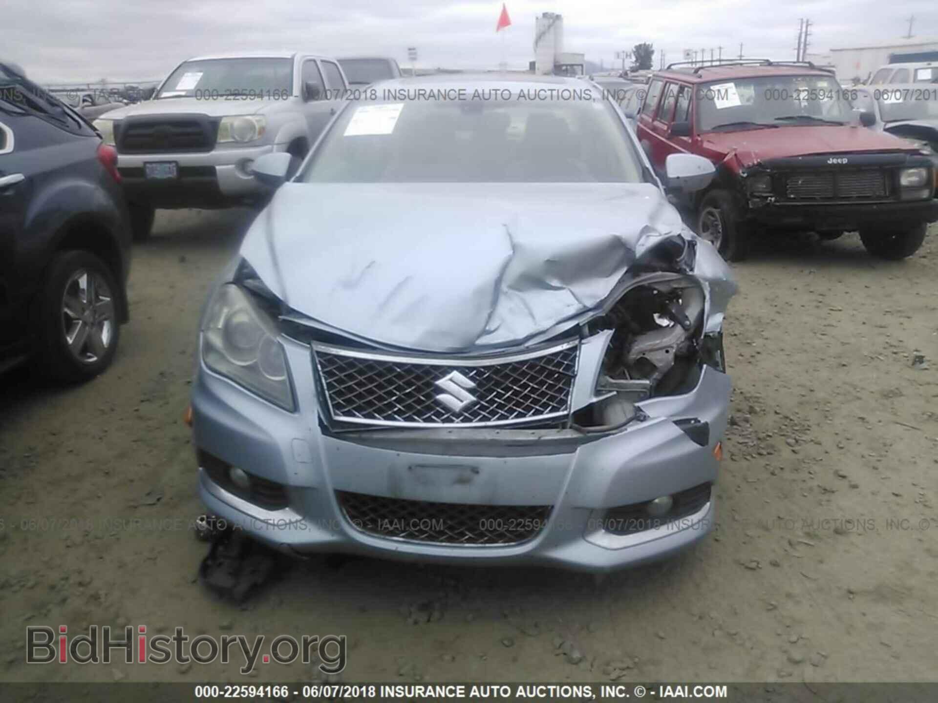 2011 Suzuki Kizashi - VIN: JS2RF9A81B6110754 - Photo 6