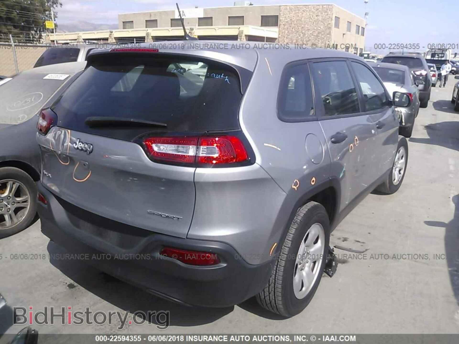 2015 Jeep Cherokee - VIN: 1C4PJMAB7FW735275 - Фото 4