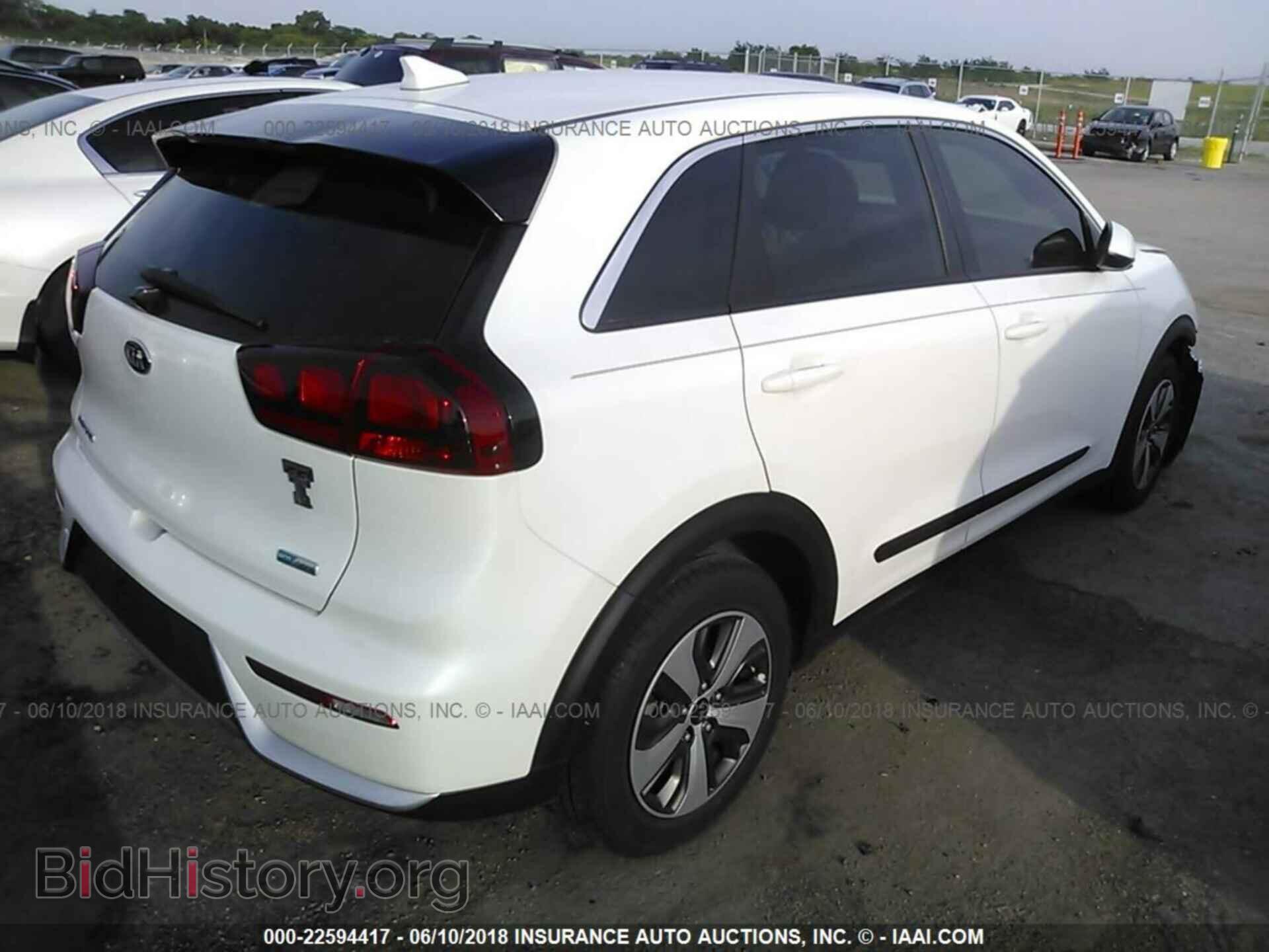2017 Kia Niro - VIN: KNDCB3LCXH5092764 - Фото 4